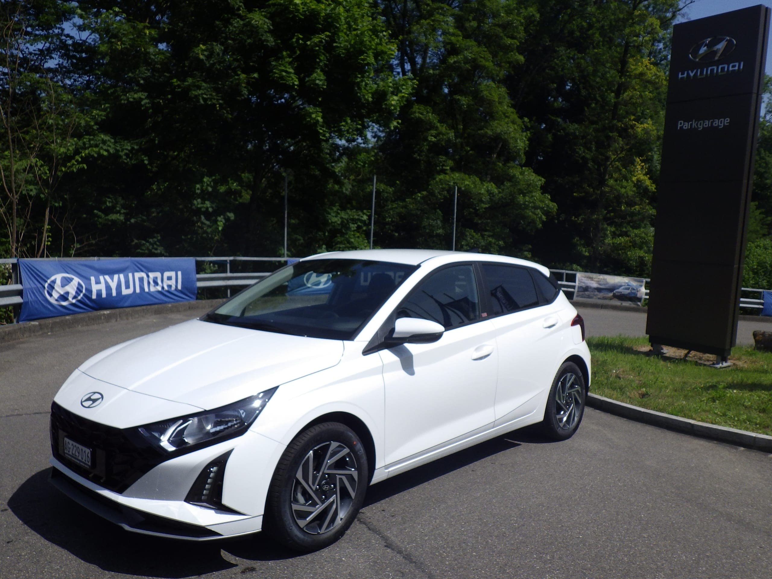 Hyundai i20 HYUNDAI i20 1.0 T-GDi Amplia DCT