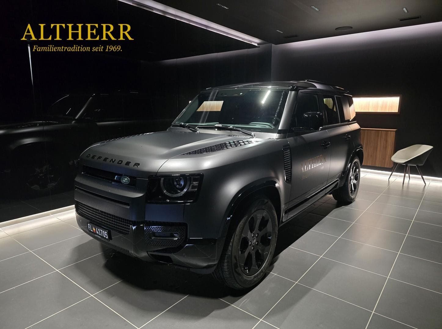 Land Rover Defender LAND ROVER Defender 110 3.0 D I6 250 X-Dynamic SE