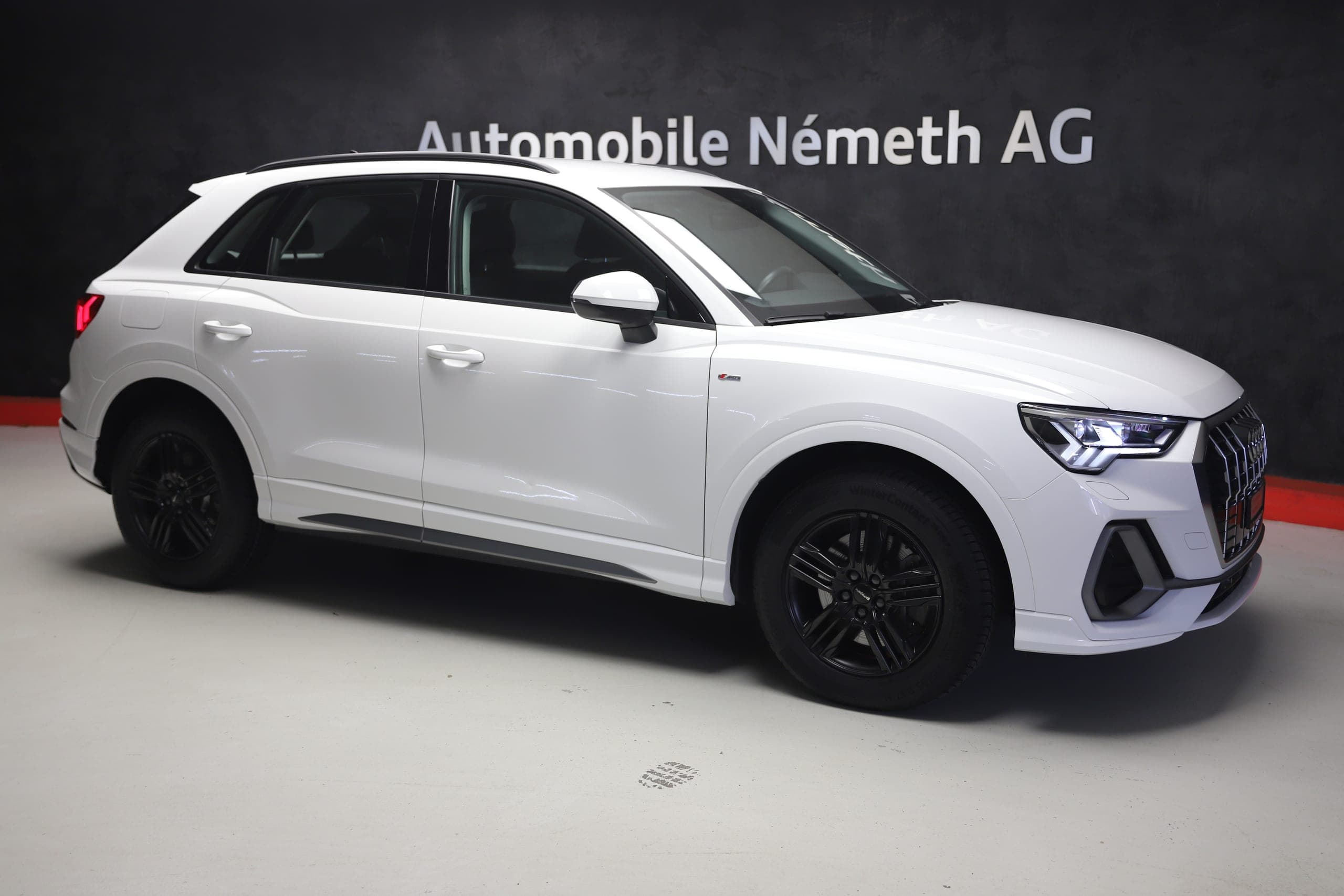 Audi Q3 AUDI Q3 40 TFSI S line quattro S-tronic
