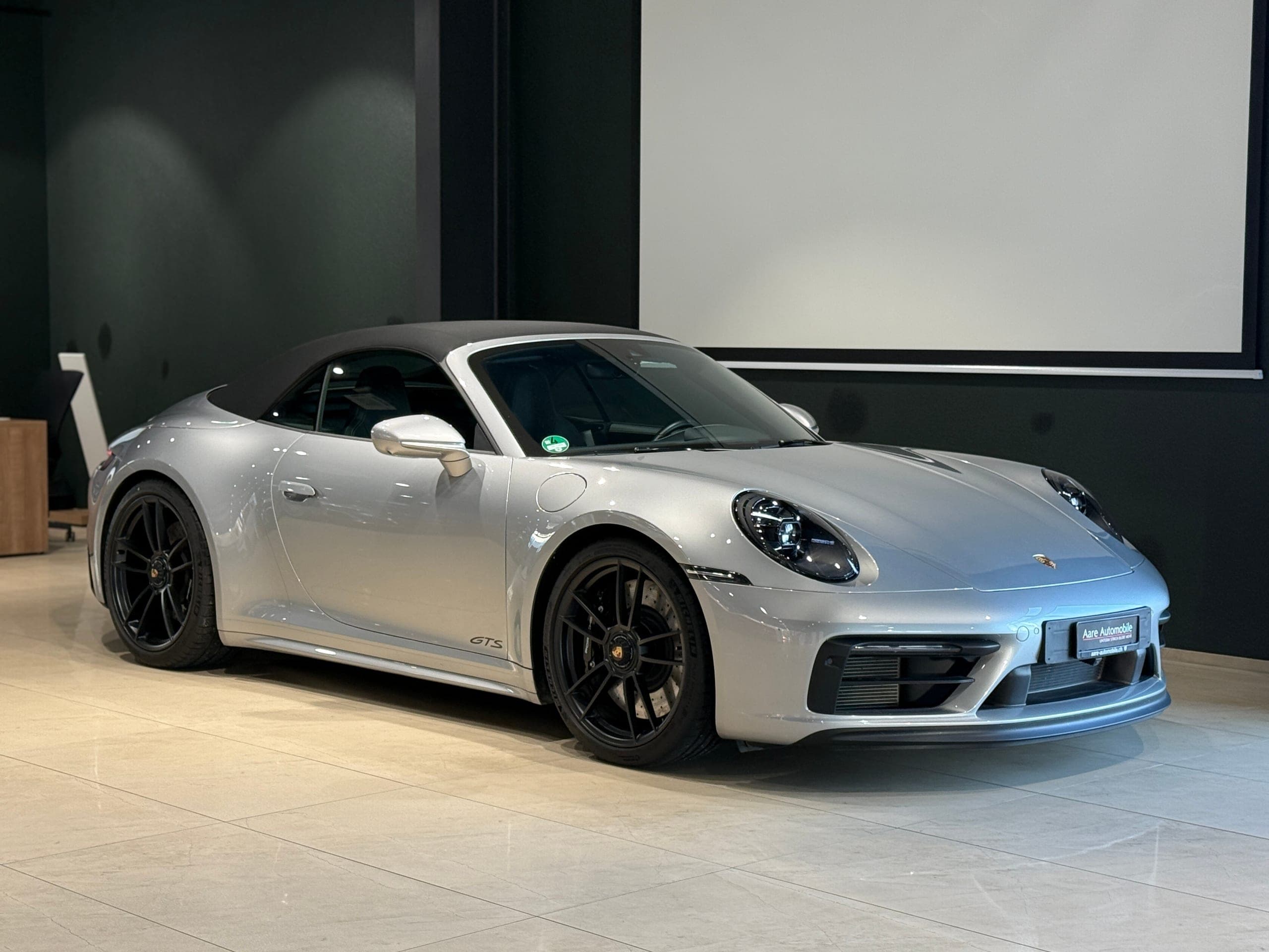 Porsche 911 PORSCHE Carrera GTS Cabriolet (992)