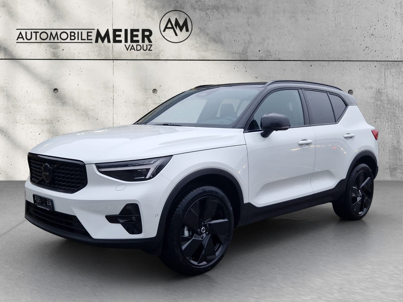 Volvo XC40 VOLVO XC40 2.0 B4 MH Black Edition