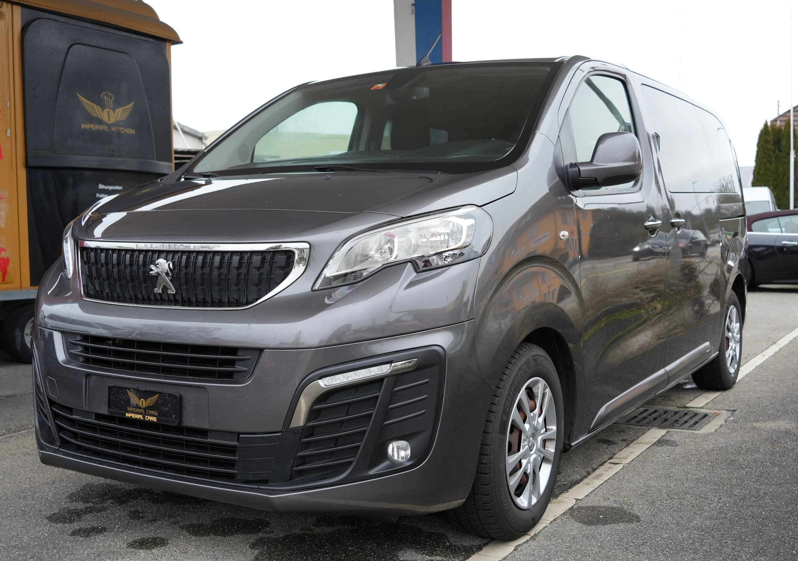 Peugeot Traveller PEUGEOT Traveller 2.0 BlueHDi Business Standard
