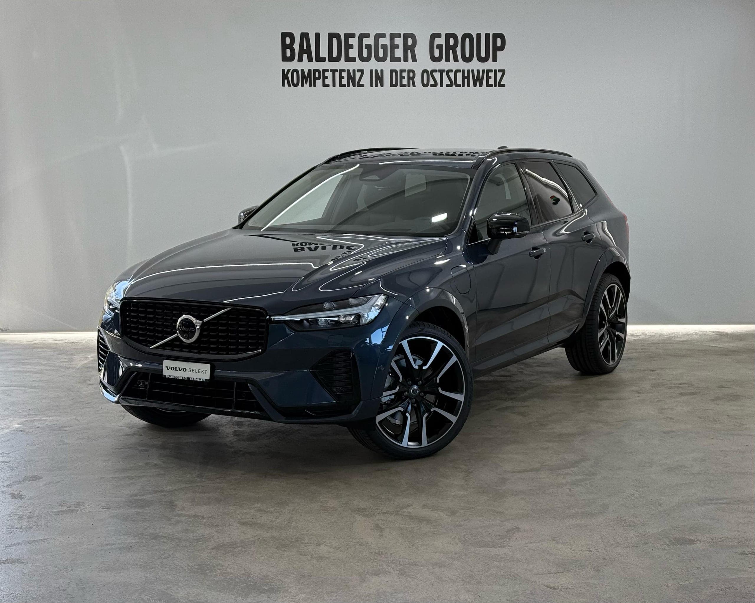 Volvo XC60 VOLVO XC60 2.0 T8 TE Ultra Dark eAWD