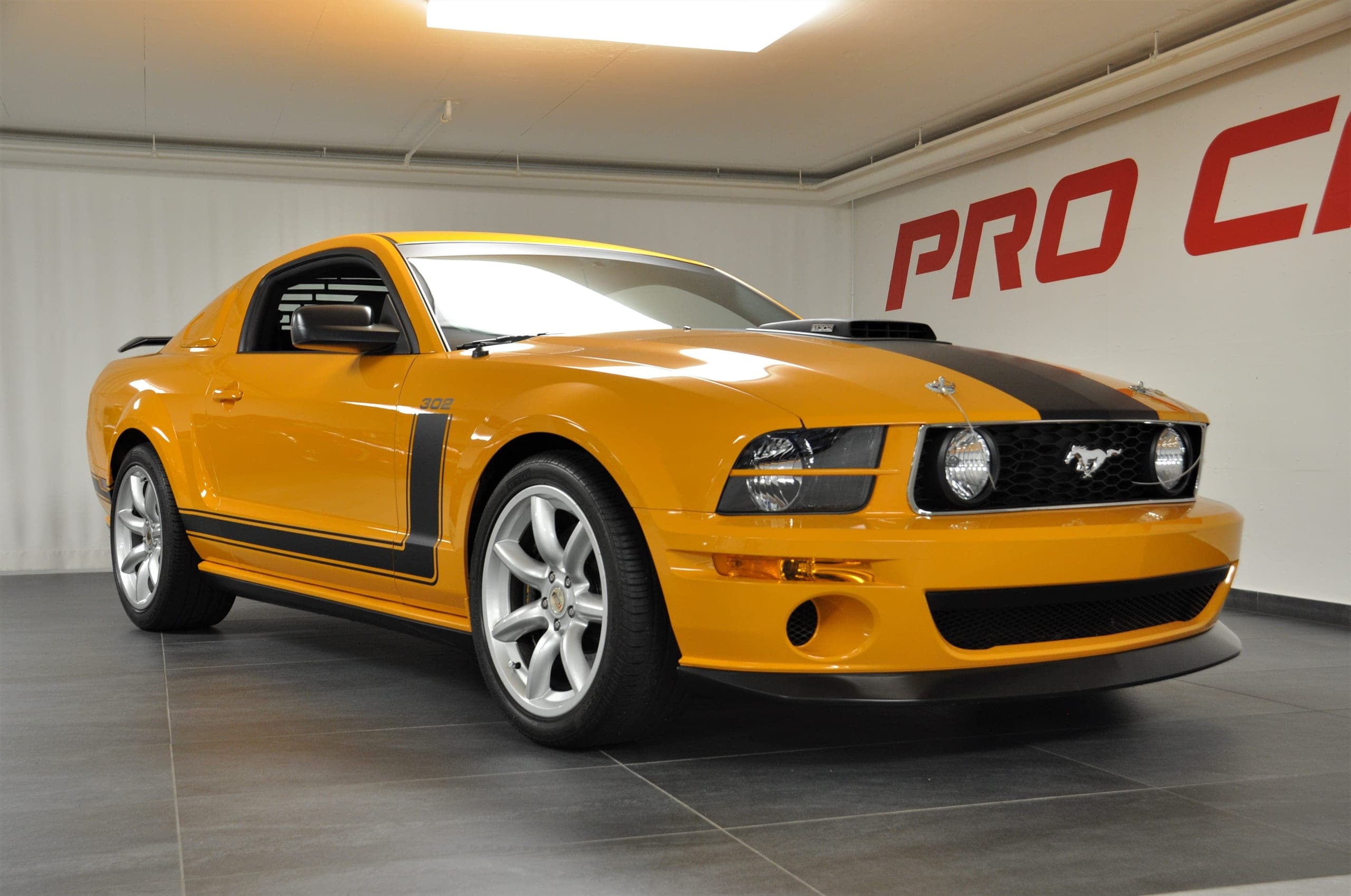 Ford Mustang FORD Mustang Saleen Parnelli Jones 19 of 500