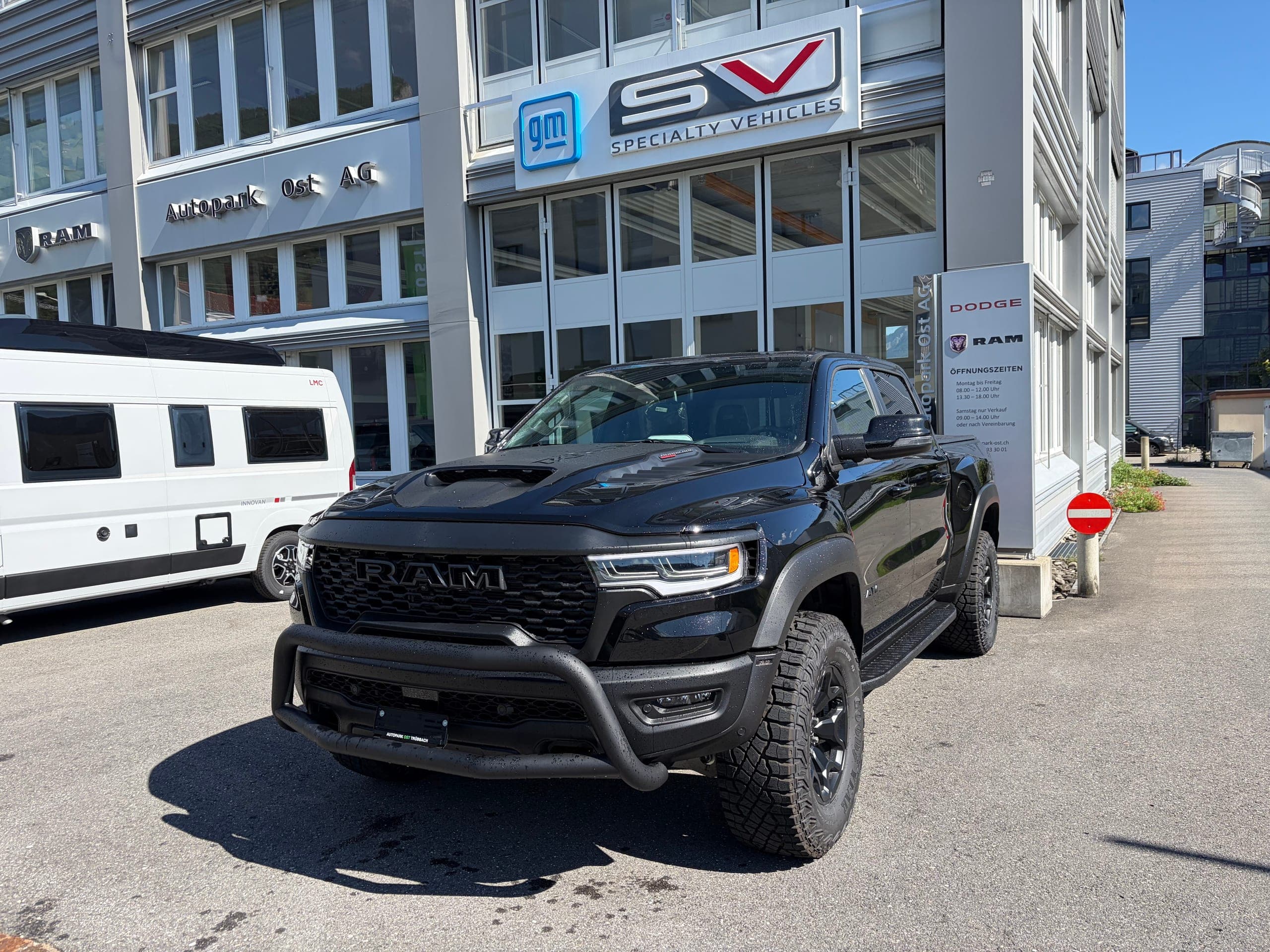 Dodge RAM DODGE Ram 1500 RHO Crew Cab 3.0l Hurricane 4WD