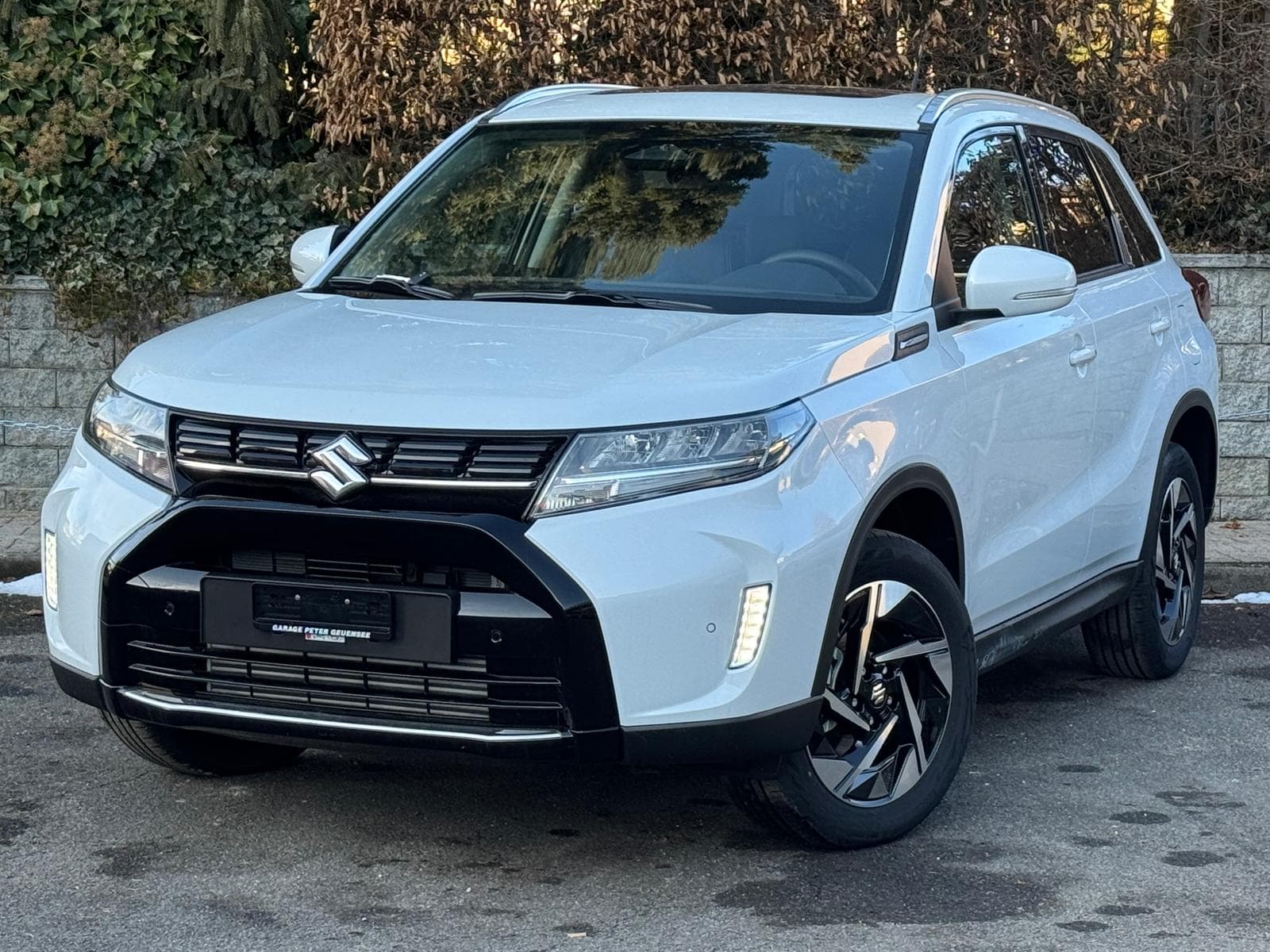 Suzuki Vitara SUZUKI Vitara 1.4 Boosterjet Compact Top 4x4 Hybrid Automatic