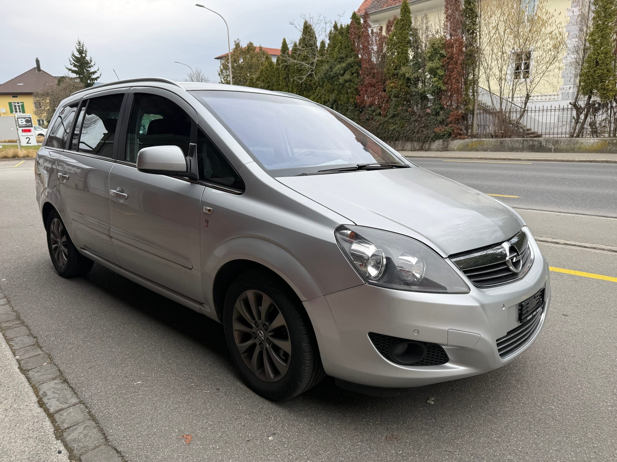 Opel Zafira OPEL Zafira 2.2i 16V Anniversary Edition Automatic