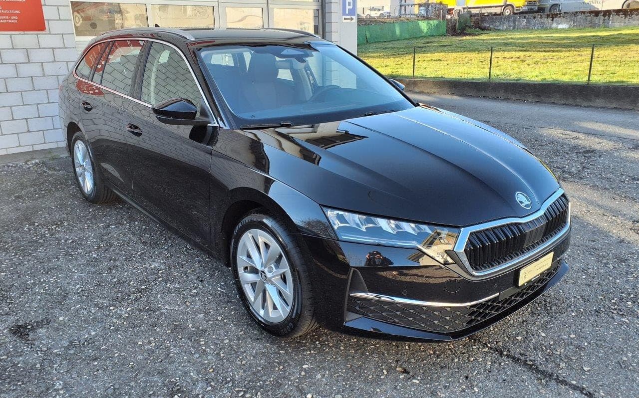 Skoda Octavia SKODA Octavia Combi 1.5 TSI Selection DSG