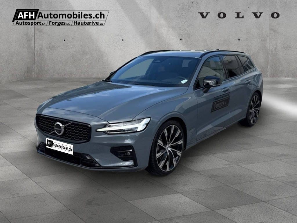 Volvo V60 VOLVO V60 2.0 B5 Ultimate Dark AWD