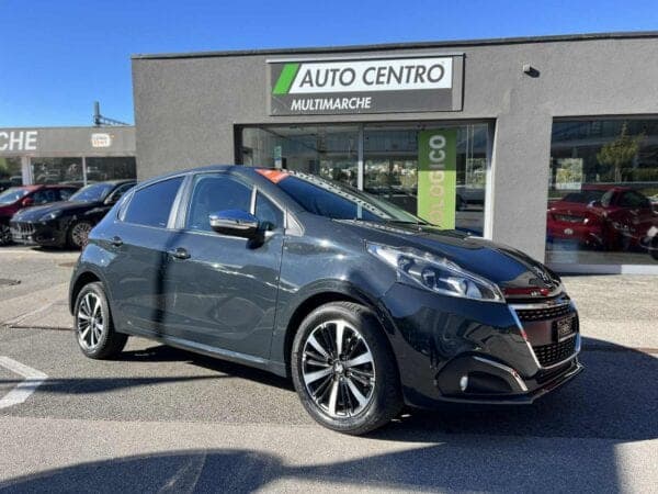 Peugeot 208 PEUGEOT 208 1.2 PureTech Active