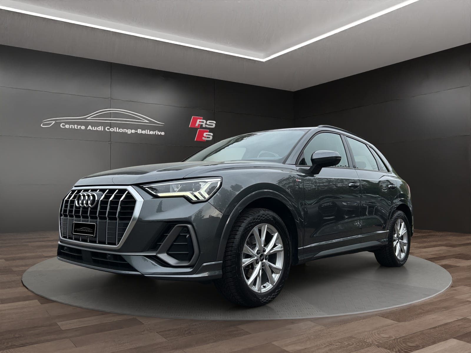 Audi Q3 AUDI Q3 35 TFSI S line Attraction S-tronic