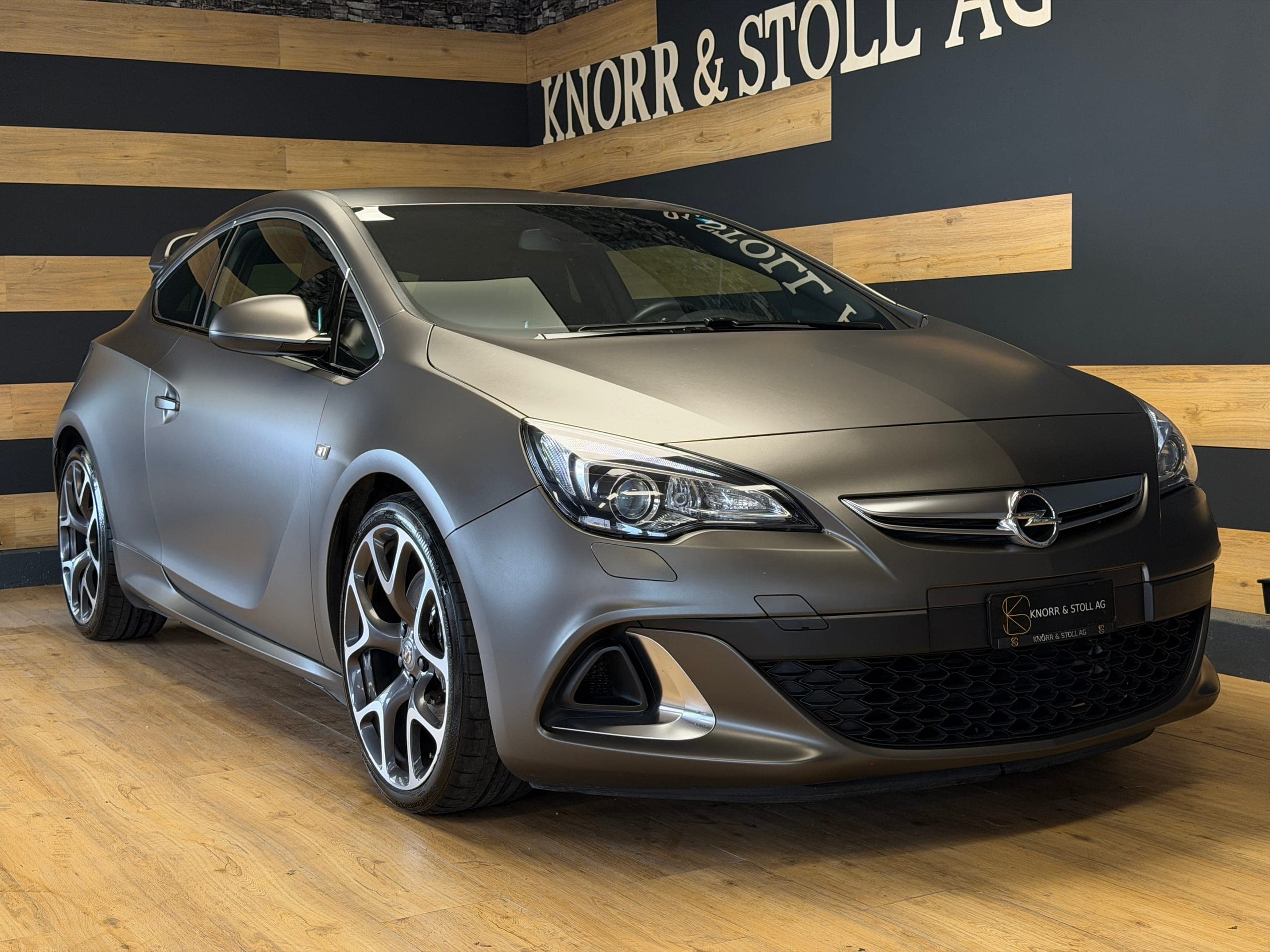 Opel Astra OPEL Astra GTC 2.0i 16V Turbo OPC