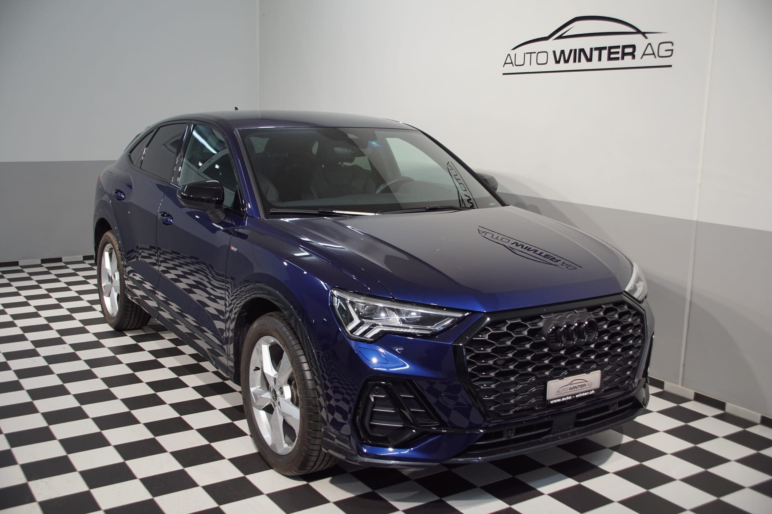 Audi Q3 AUDI Q3 Sportback 35 TFSI S line S-tronic ++SWISS++