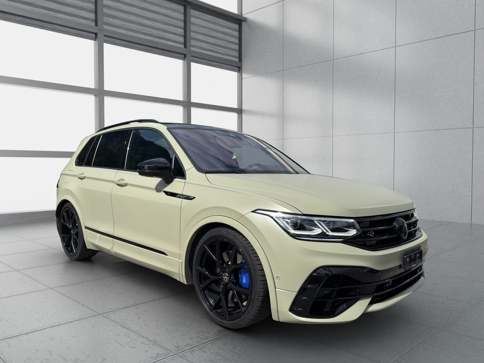 VW Tiguan VW Tiguan 2.0TSI R 4Motion DSG