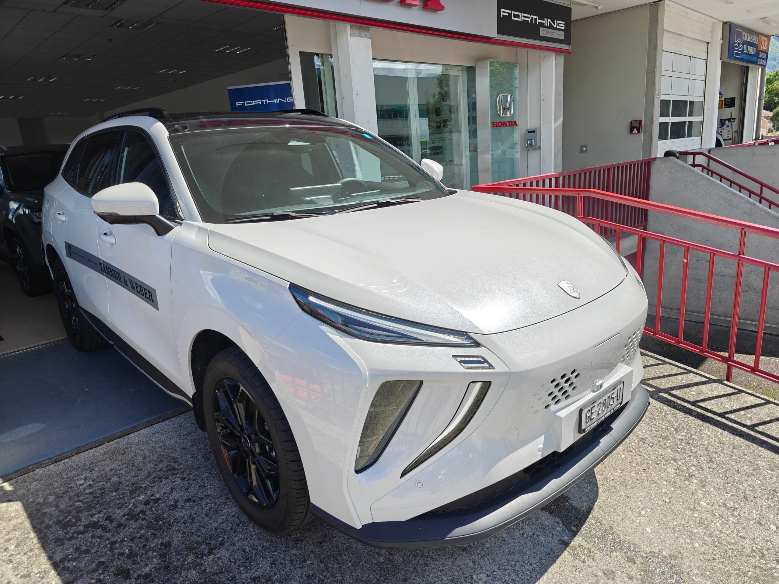 Forthing 5 FORTHING 5 REEV 32kWh