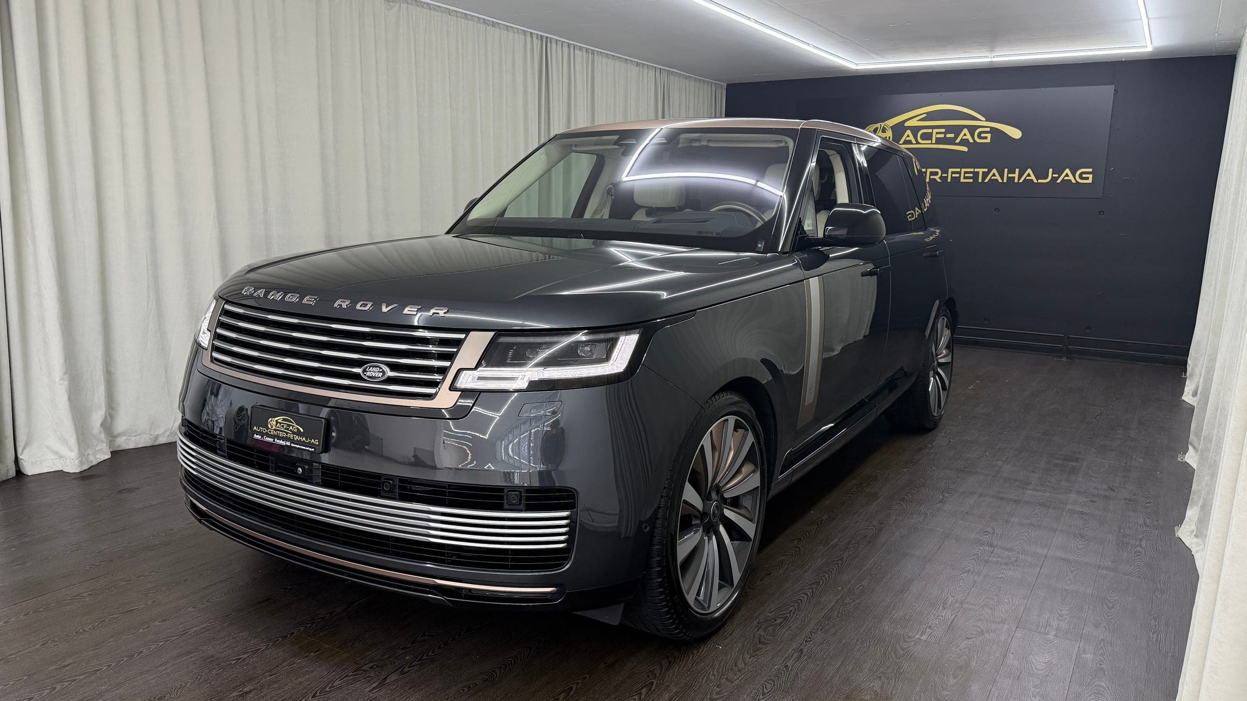 Land Rover Range Rover LAND ROVER Range Rover LWB P530 4.4 V8 SV Automatic