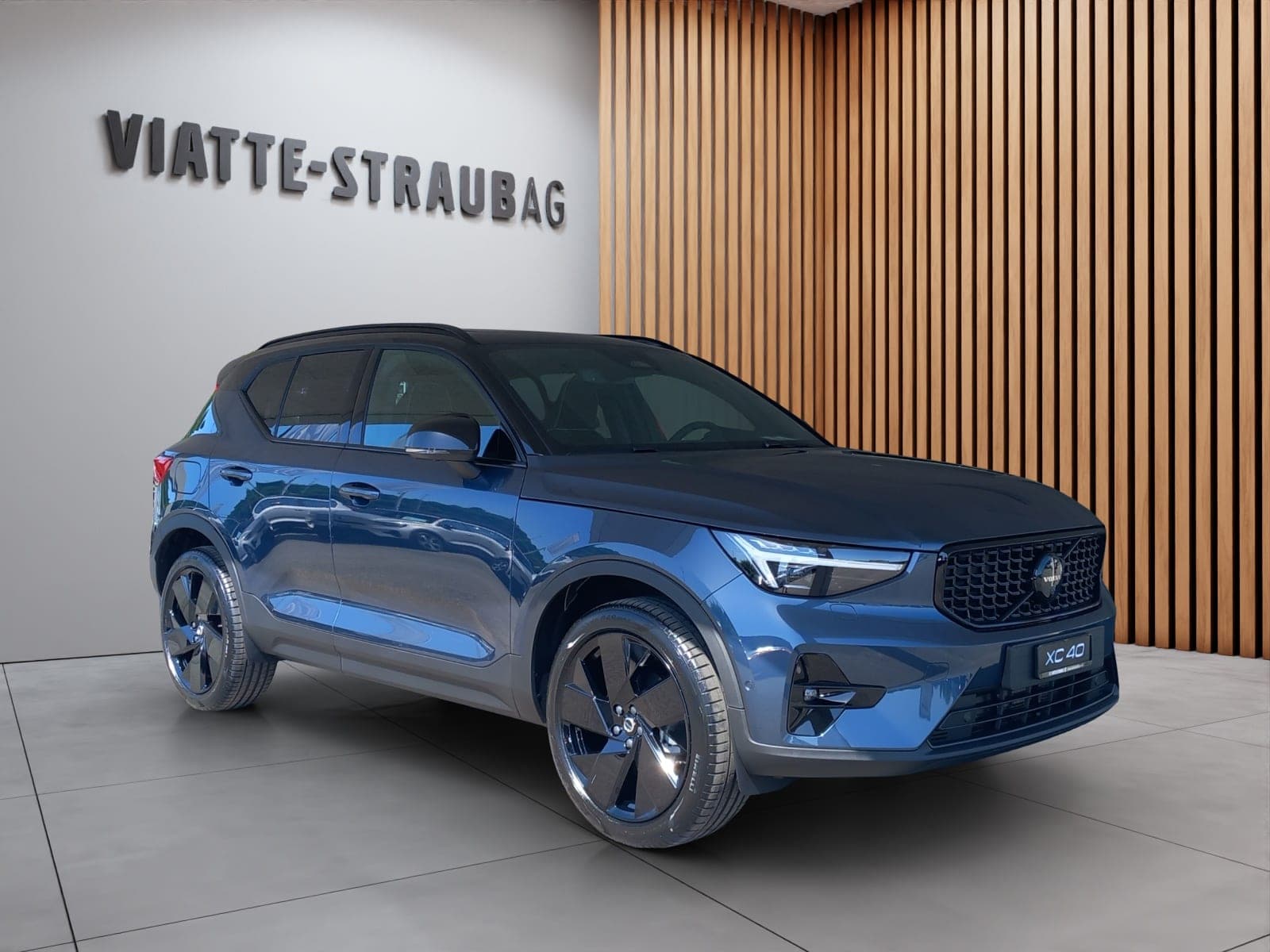 Volvo XC40 VOLVO XC40 2.0 B4 MH Black Edition