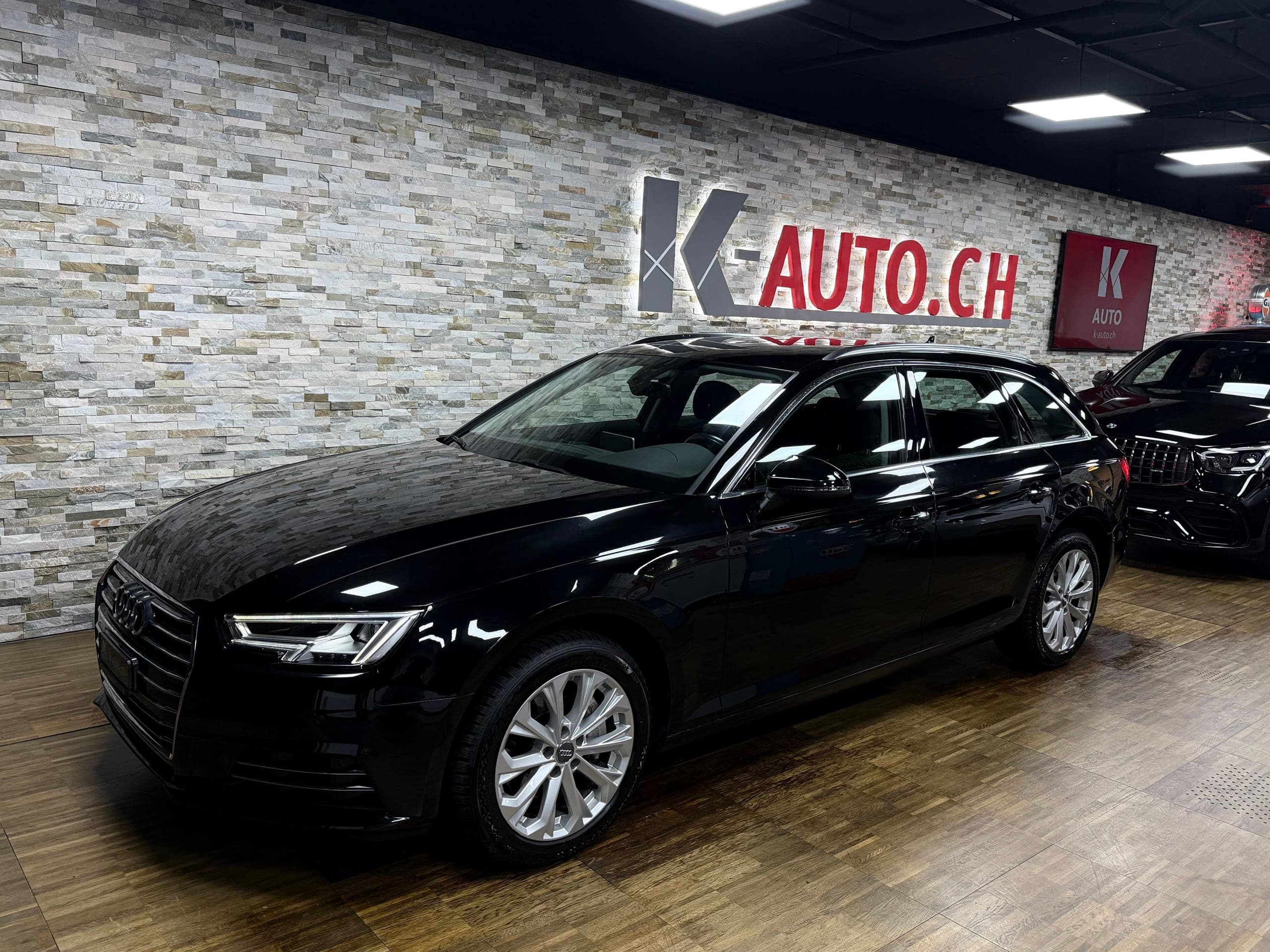 Audi A4 AUDI A4 Avant 2.0 TDI Design quattro S-tronic