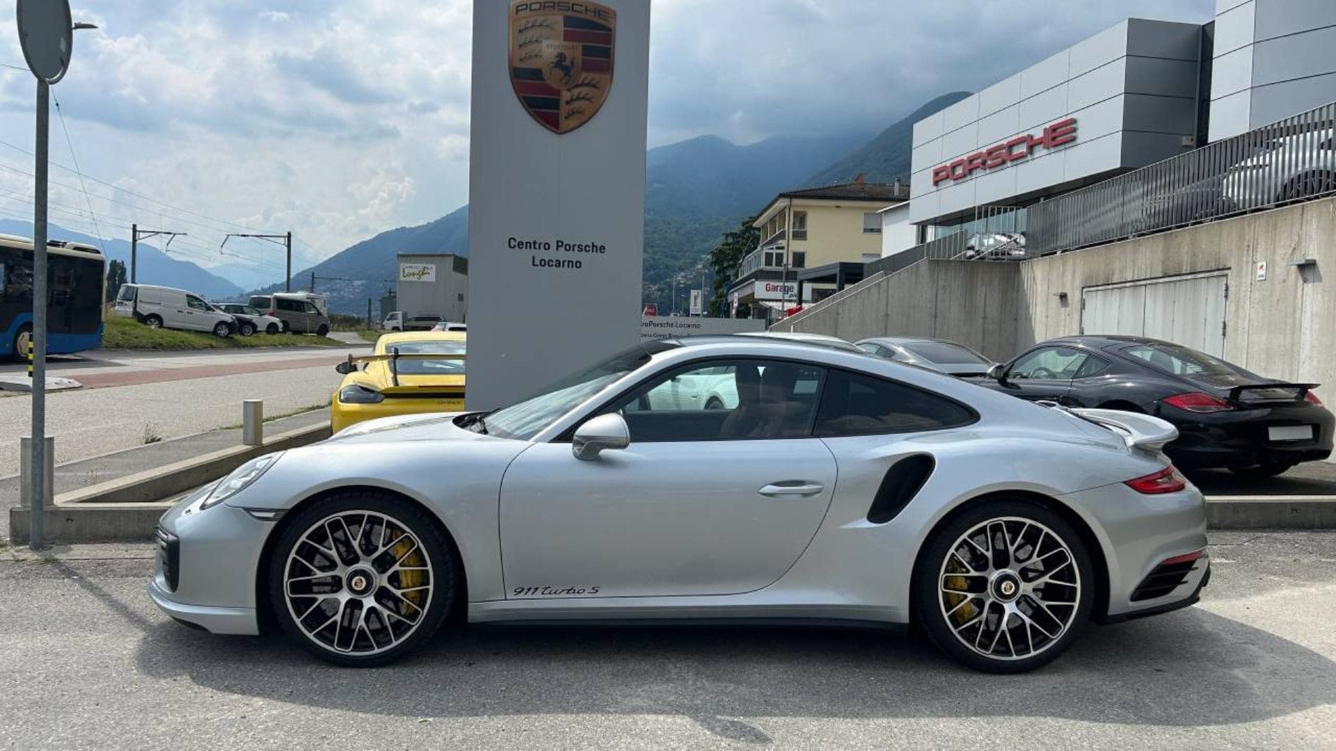 Porsche 911 PORSCHE 911 Turbo S
