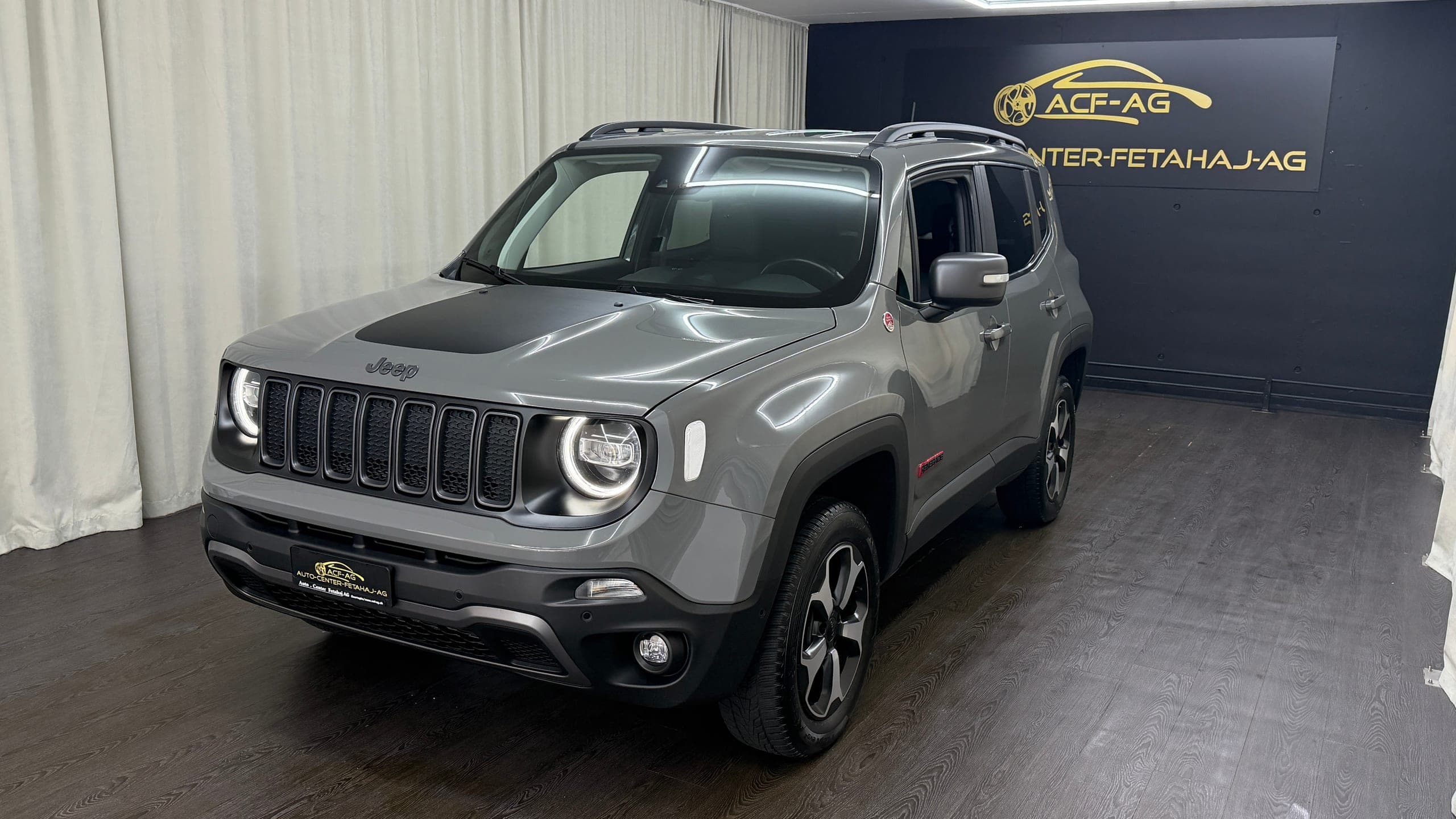 Jeep Renegade JEEP Renegade 2.0 MJ Trailhawk AWD + Low Range 9ATX
