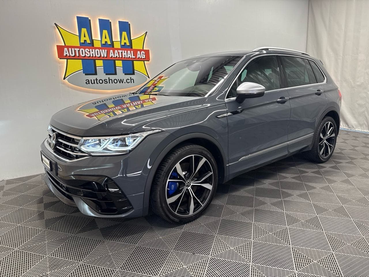 VW Tiguan VW Tiguan 2.0TSI R 4Motion DSG