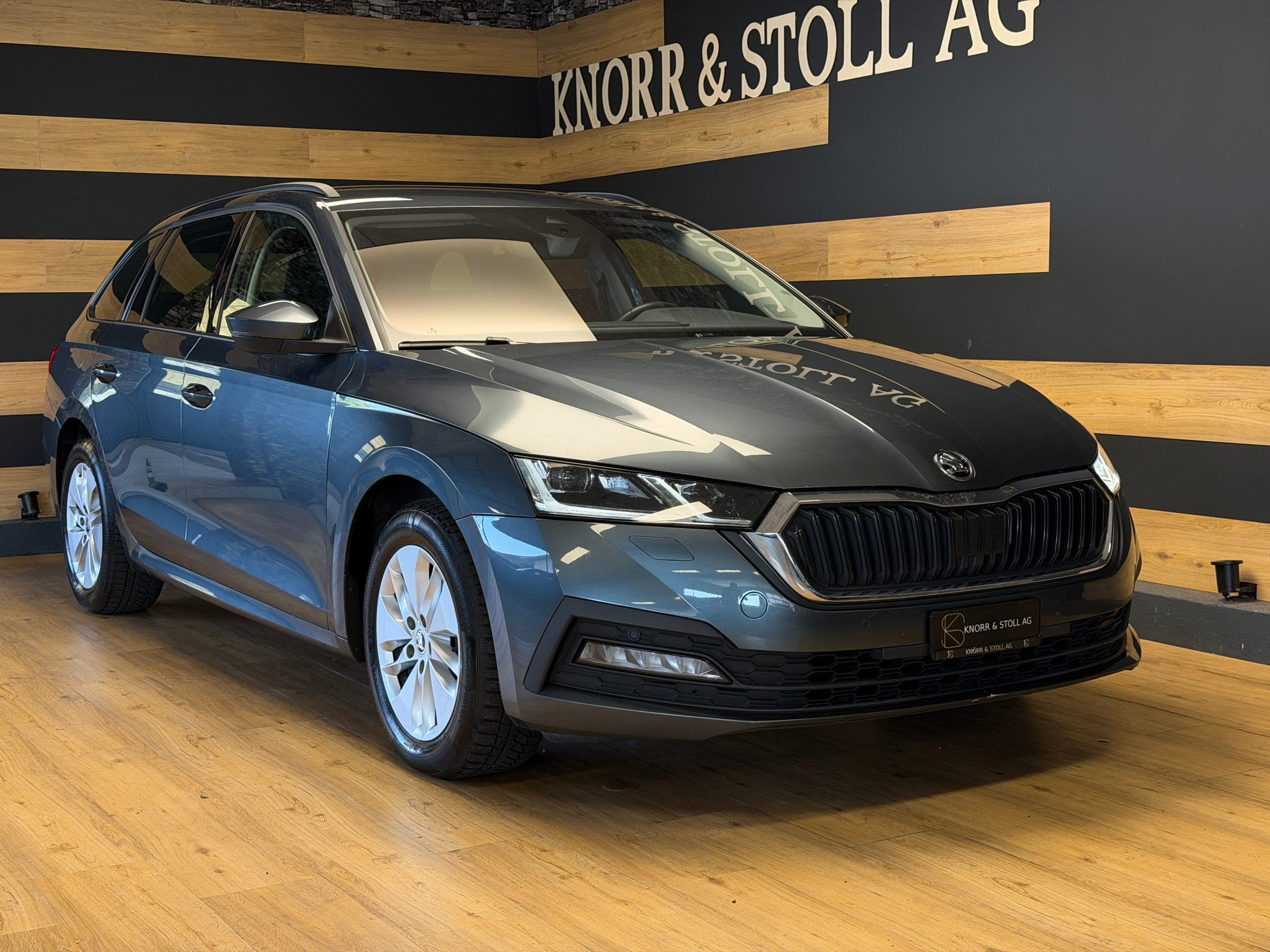 Skoda Octavia SKODA Octavia Combi 2.0 TDI DSG Ambition 4x4