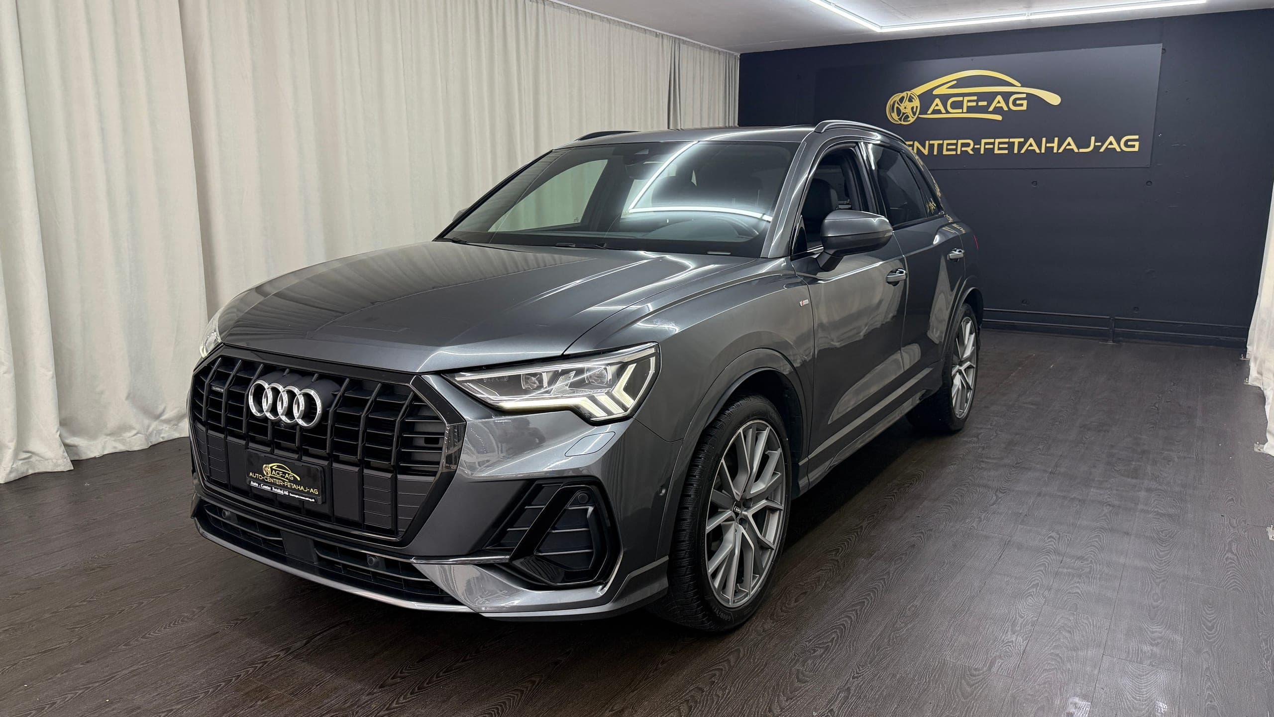 Audi Q3 AUDI Q3 40 TFSI S line quattro S-tronic