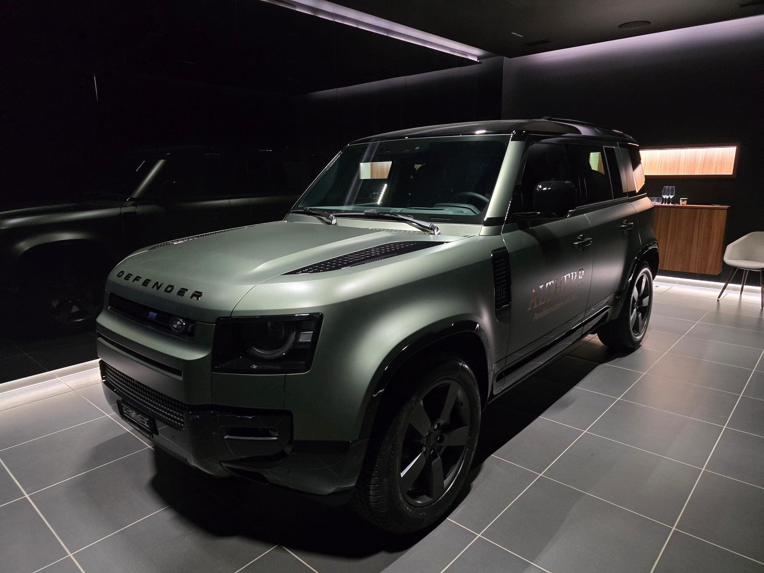 Land Rover Defender LAND ROVER Defender 110 3.0 D I6 350 X-Dynamic HSE