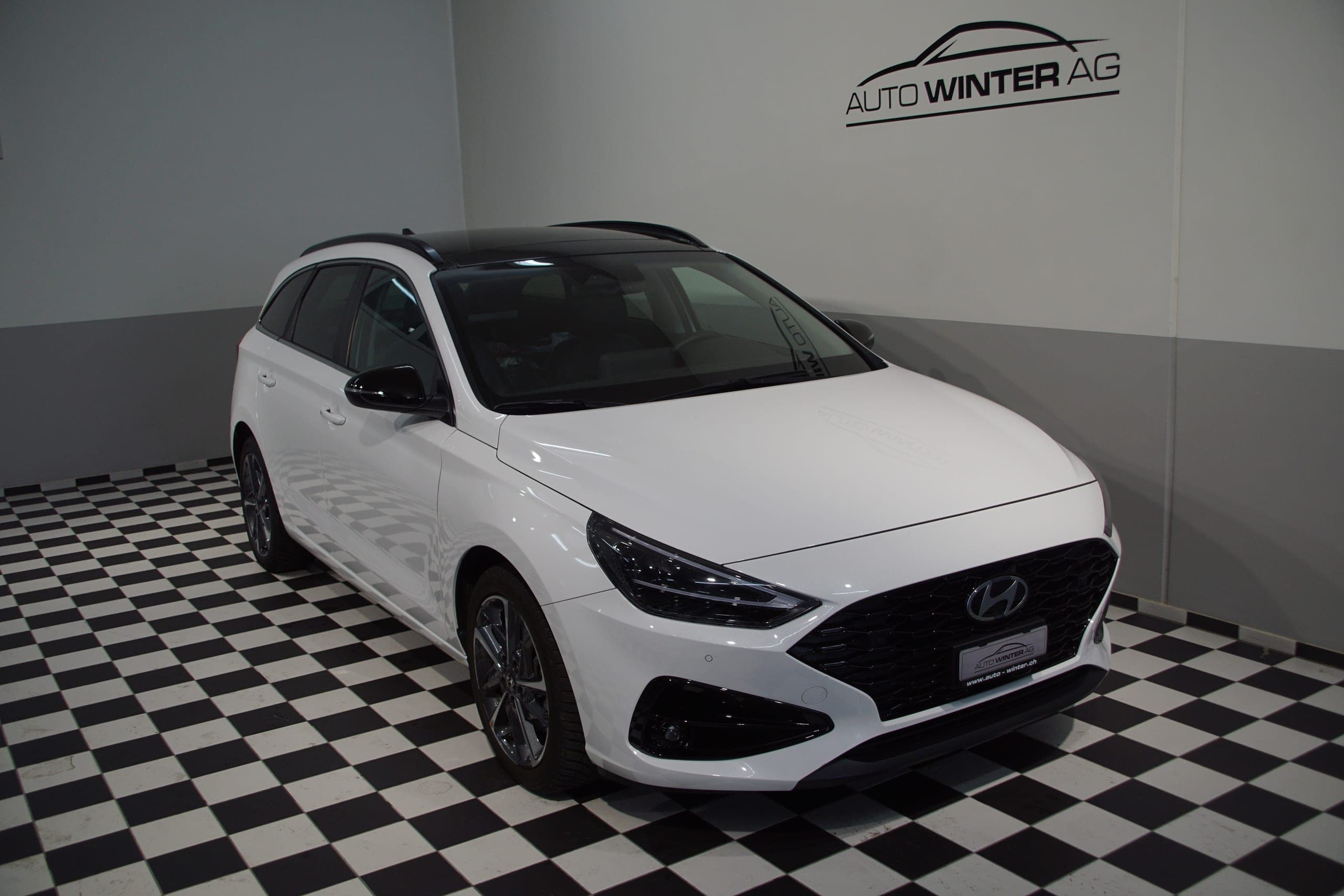 Hyundai i30 HYUNDAI i30 Wagon 1.5 T-GDi Vertex 48V MH DCT *swiss*
