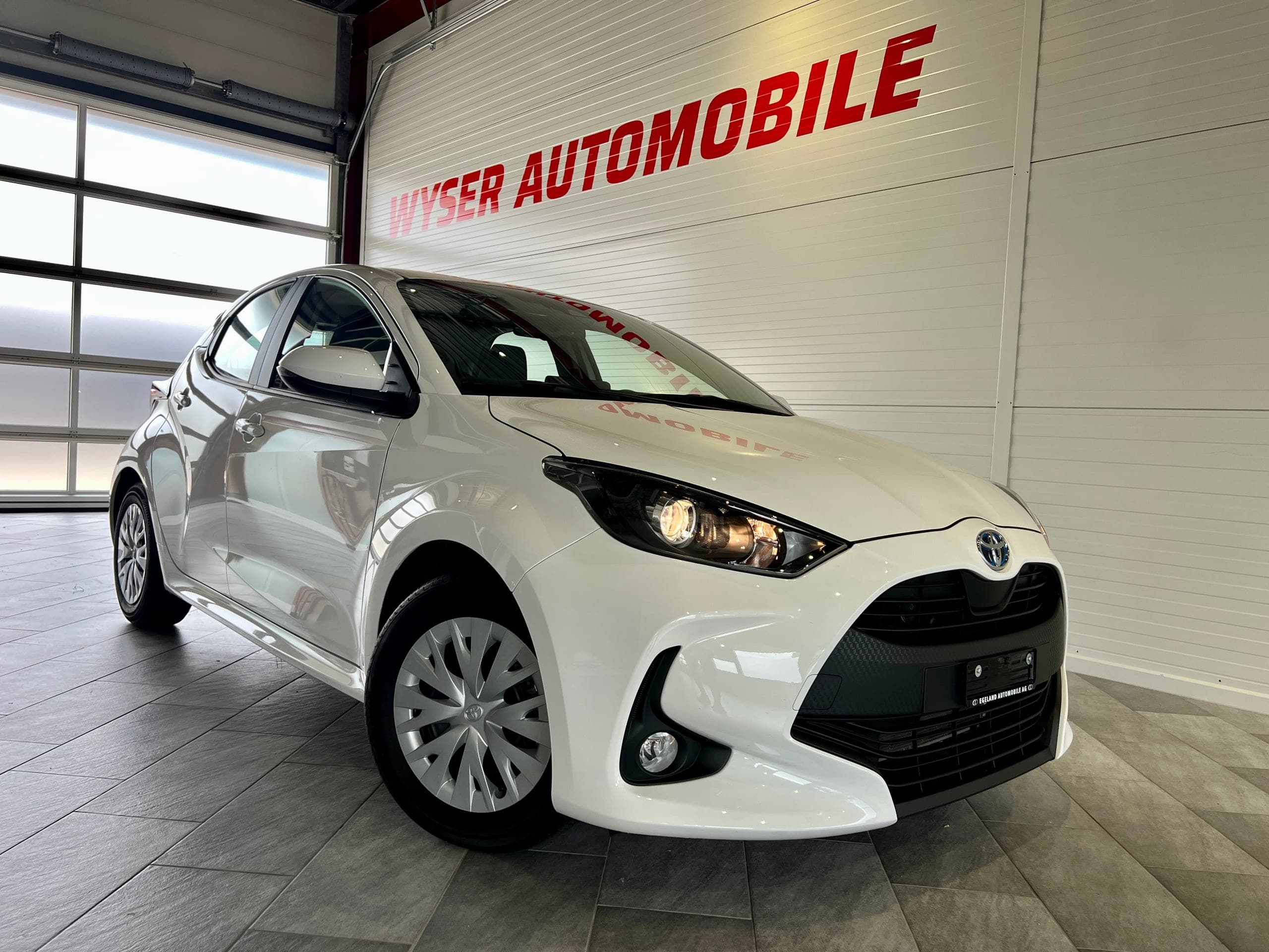 Toyota Yaris TOYOTA Yaris 1.5 Trend e-CVT