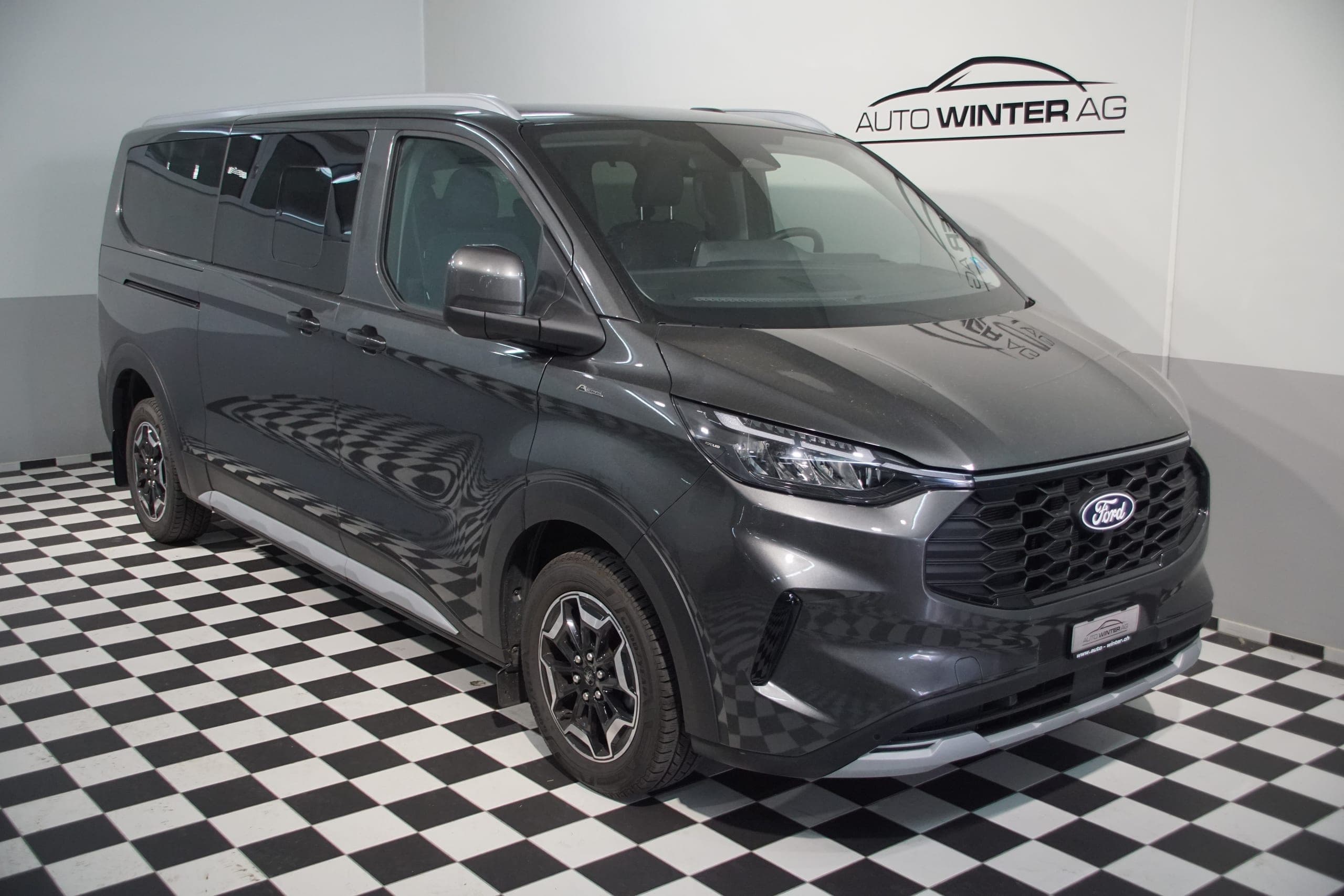 Ford Tourneo Custom FORD Tourneo Bus 320 L2H1 Active Automat 4x4