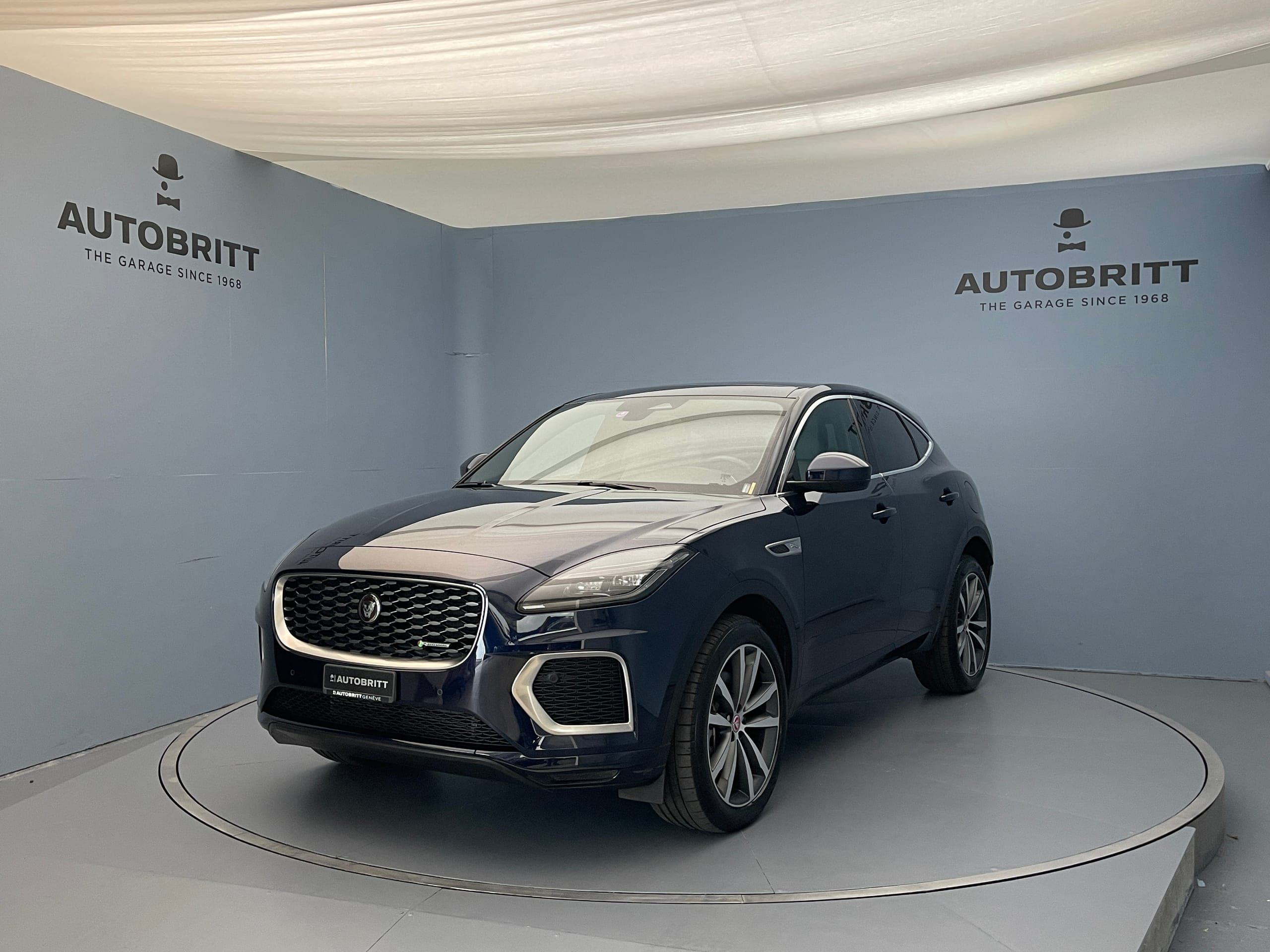 Jaguar E-Pace JAGUAR E-Pace 1.5 T 300e R-Dynamic SE AWD