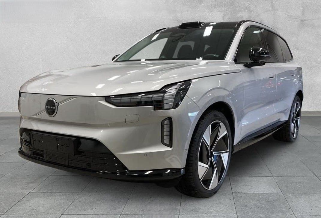 Volvo EX90 VOLVO EX90 Twin Performance 111 kWh Ultra AWD - 7 Sitzer