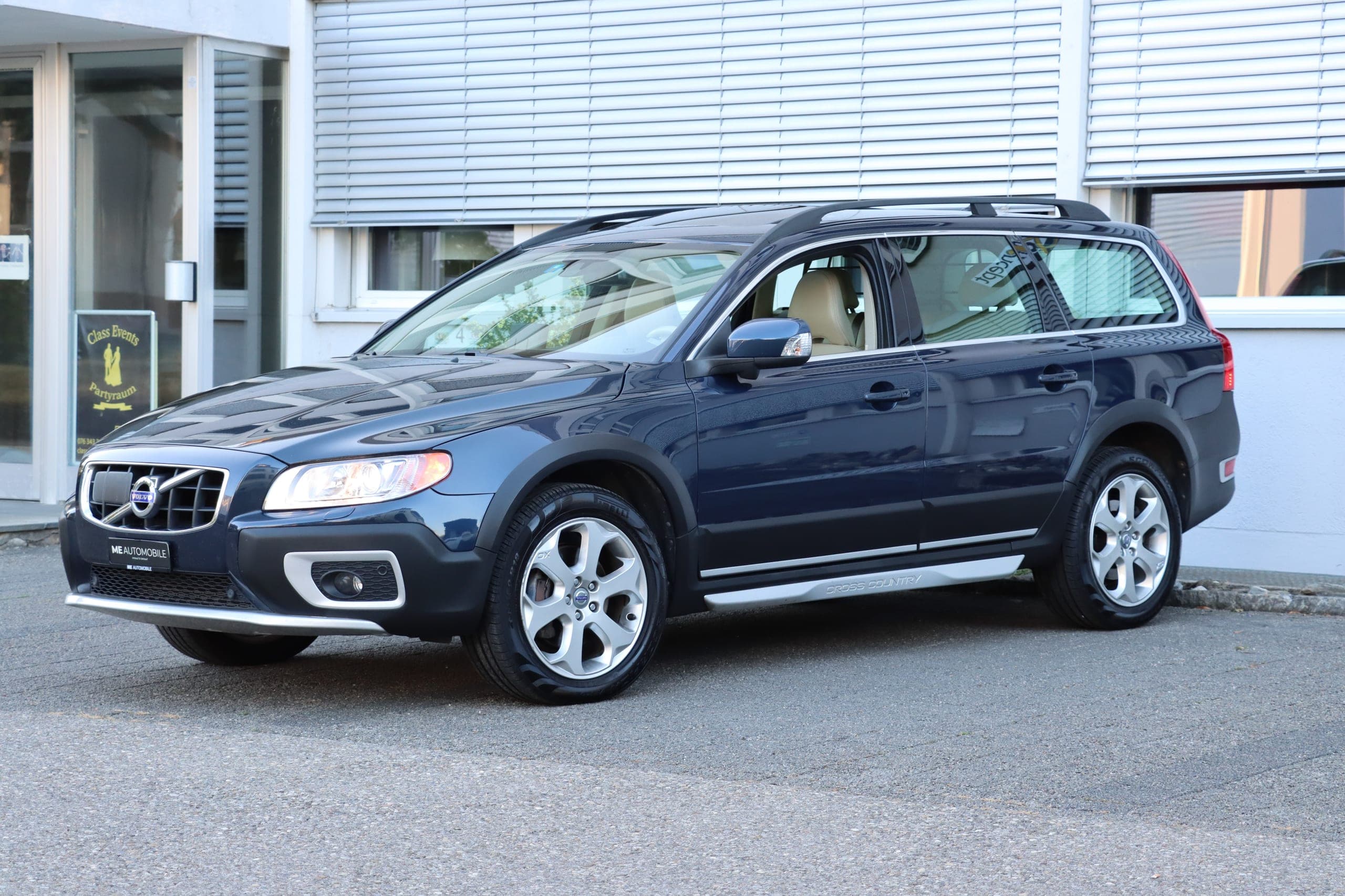 Volvo XC70 VOLVO XC70 D3 AWD Summum Geartronic