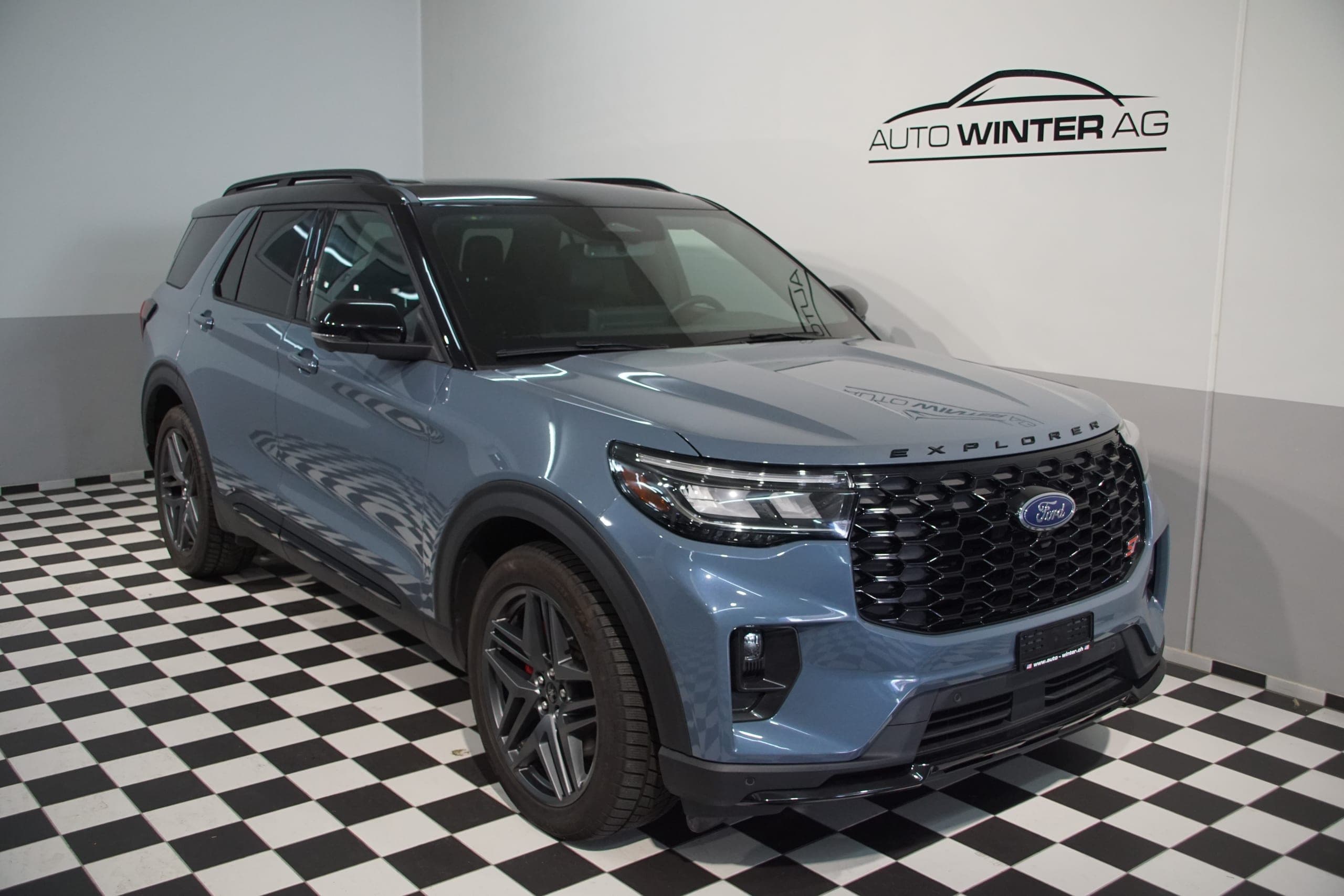 Ford Explorer FORD Explorer 3.0 ST 407 PS Benzin 6 Pl.