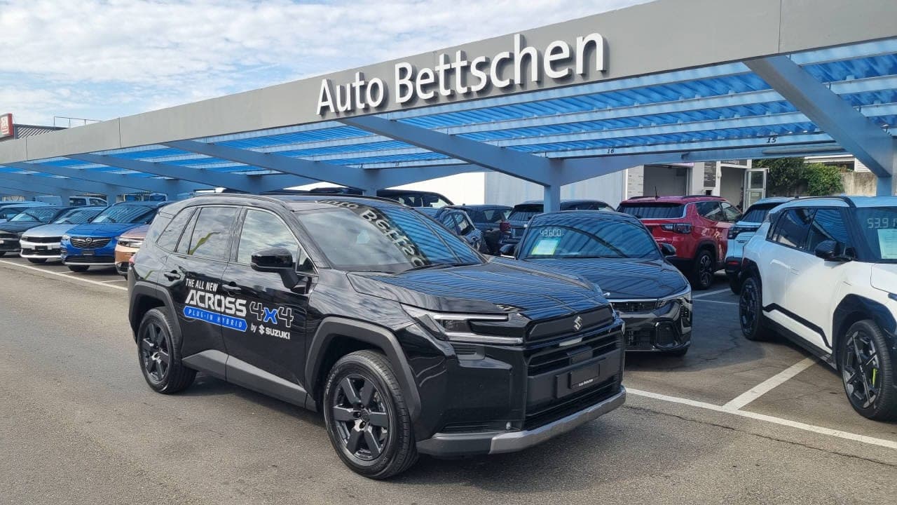 Suzuki Across SUZUKI Across 2.5 PHEV Compact Top 4x4