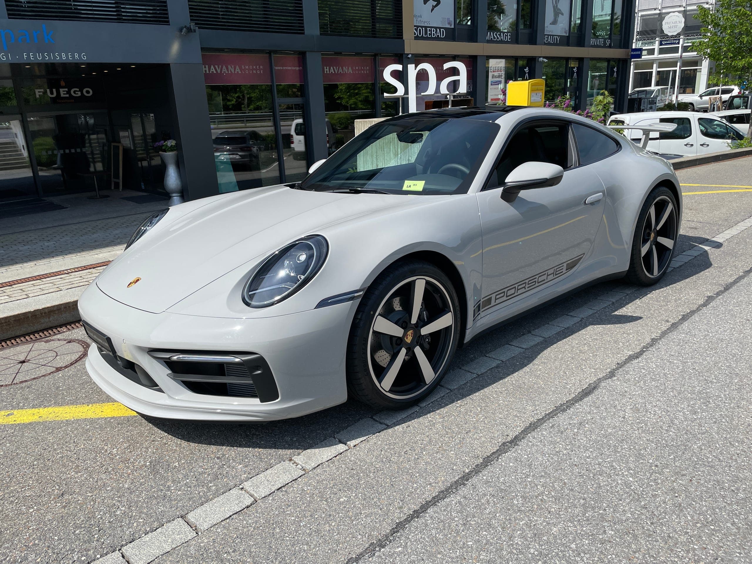 Porsche 911 PORSCHE 911 Carrera PDK mit Aerokit