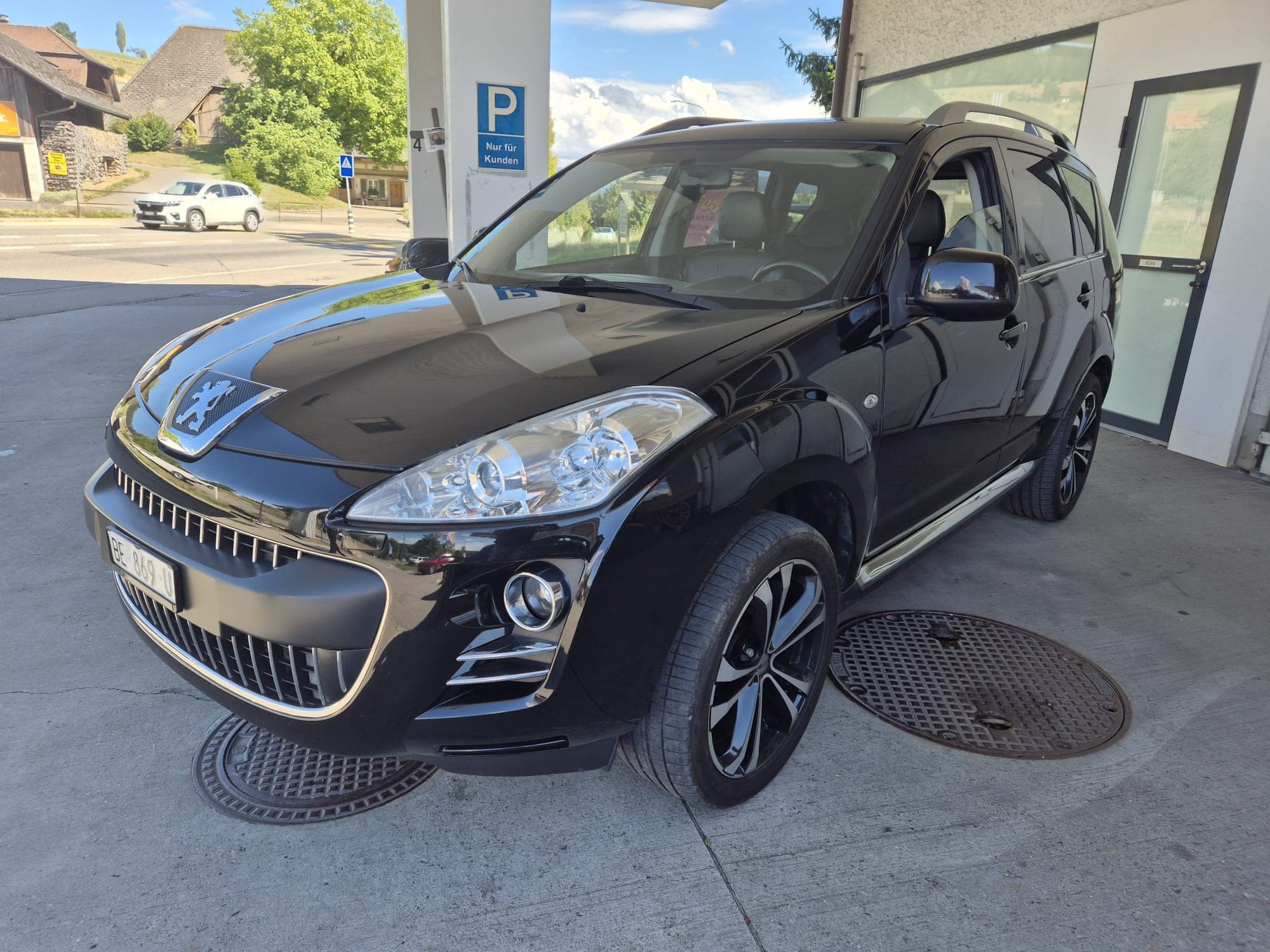 Peugeot 4007 PEUGEOT 4007 2.2 HDi Platinum Edition
