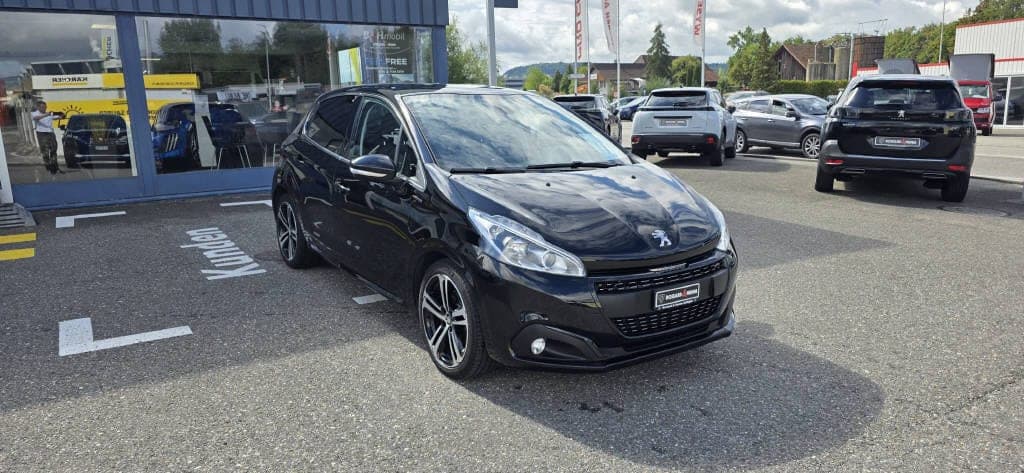 Peugeot 208 PEUGEOT 208 1.2 PureTech GT Line S/S