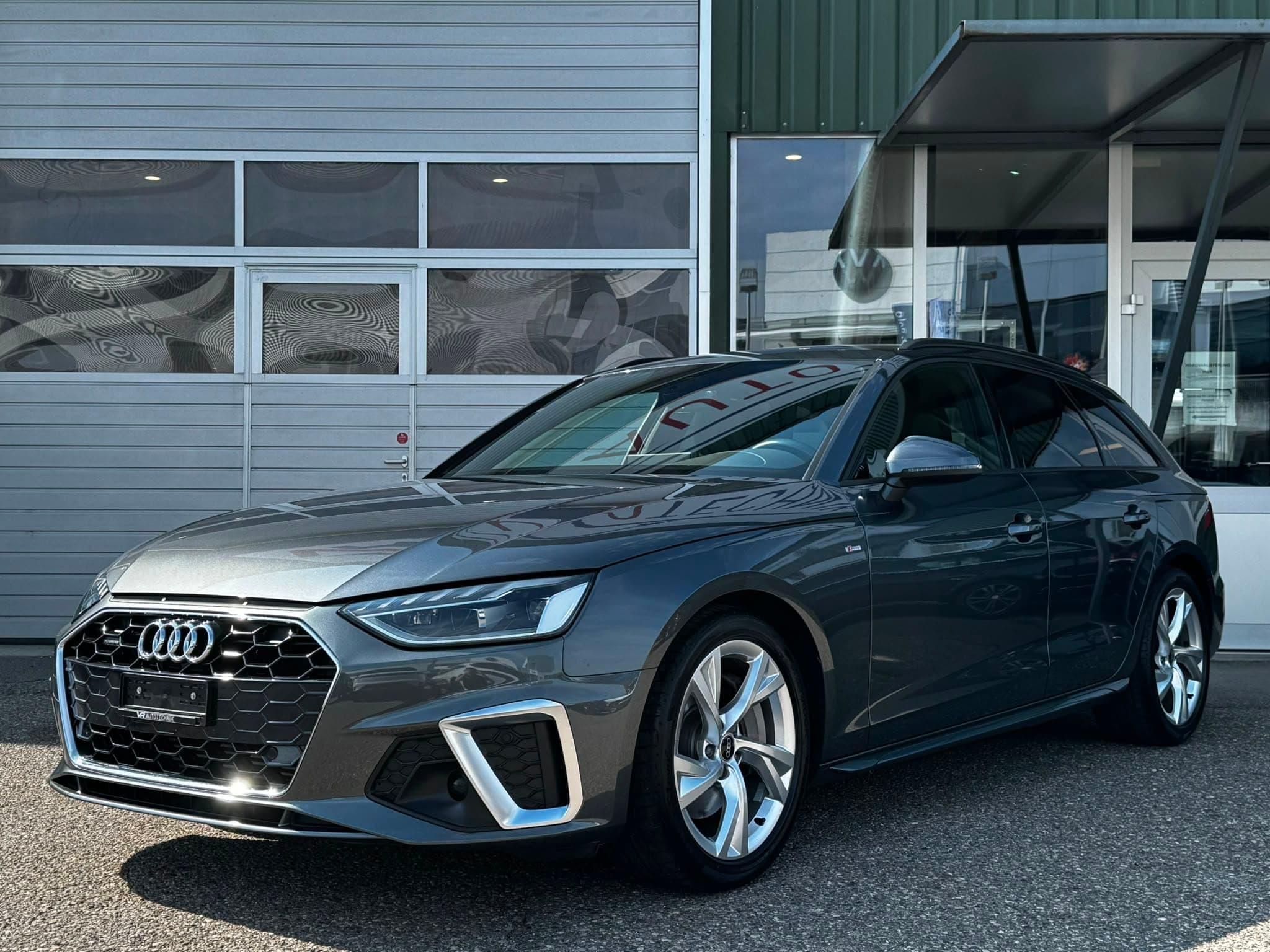 Audi A4 AUDI A4 Avant 45 TFSI S line S-tronic quattro