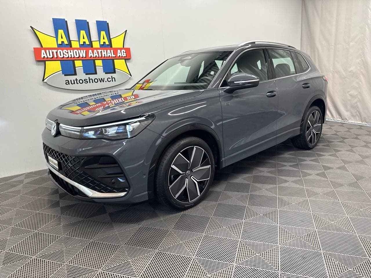 VW Tiguan VW Tiguan 2.0 TDI R-Line Limit