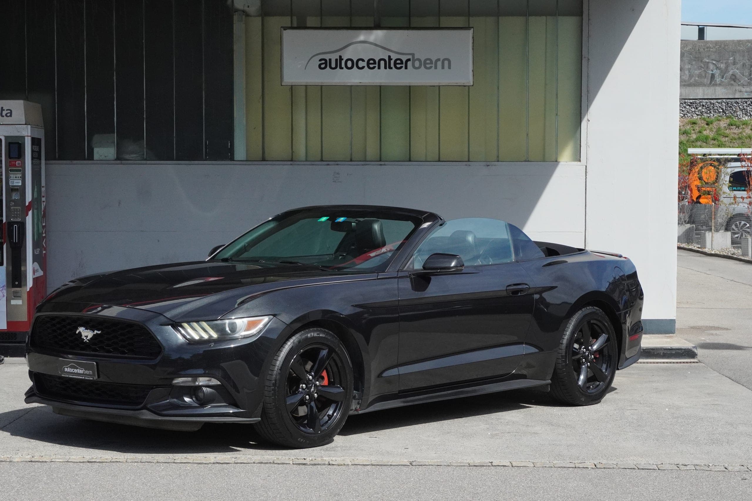 Ford Mustang FORD Mustang Convertible 2.3 Automat
