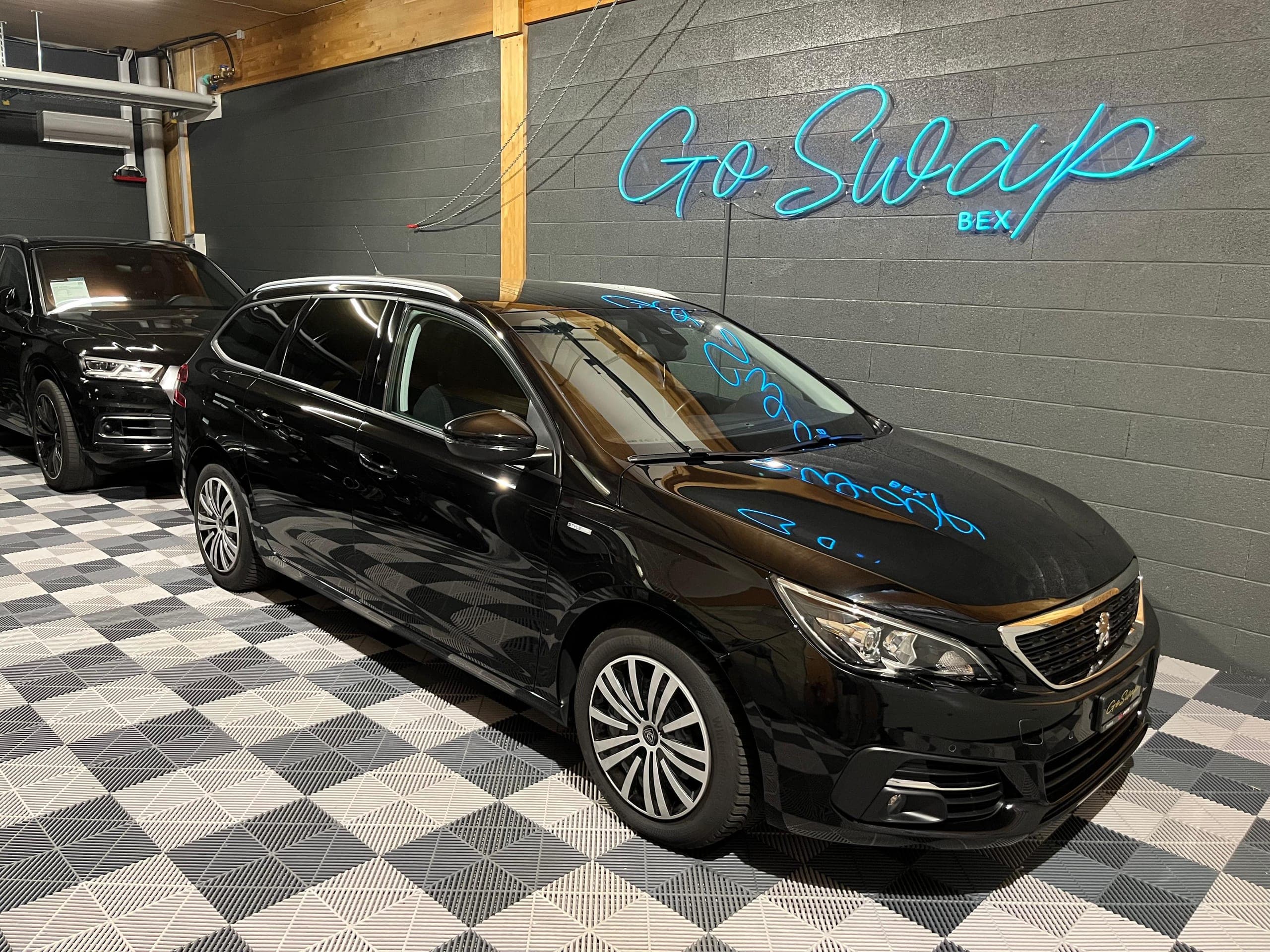 Peugeot 308 PEUGEOT 308 SW 1.2 Pure Tech Style EAT8