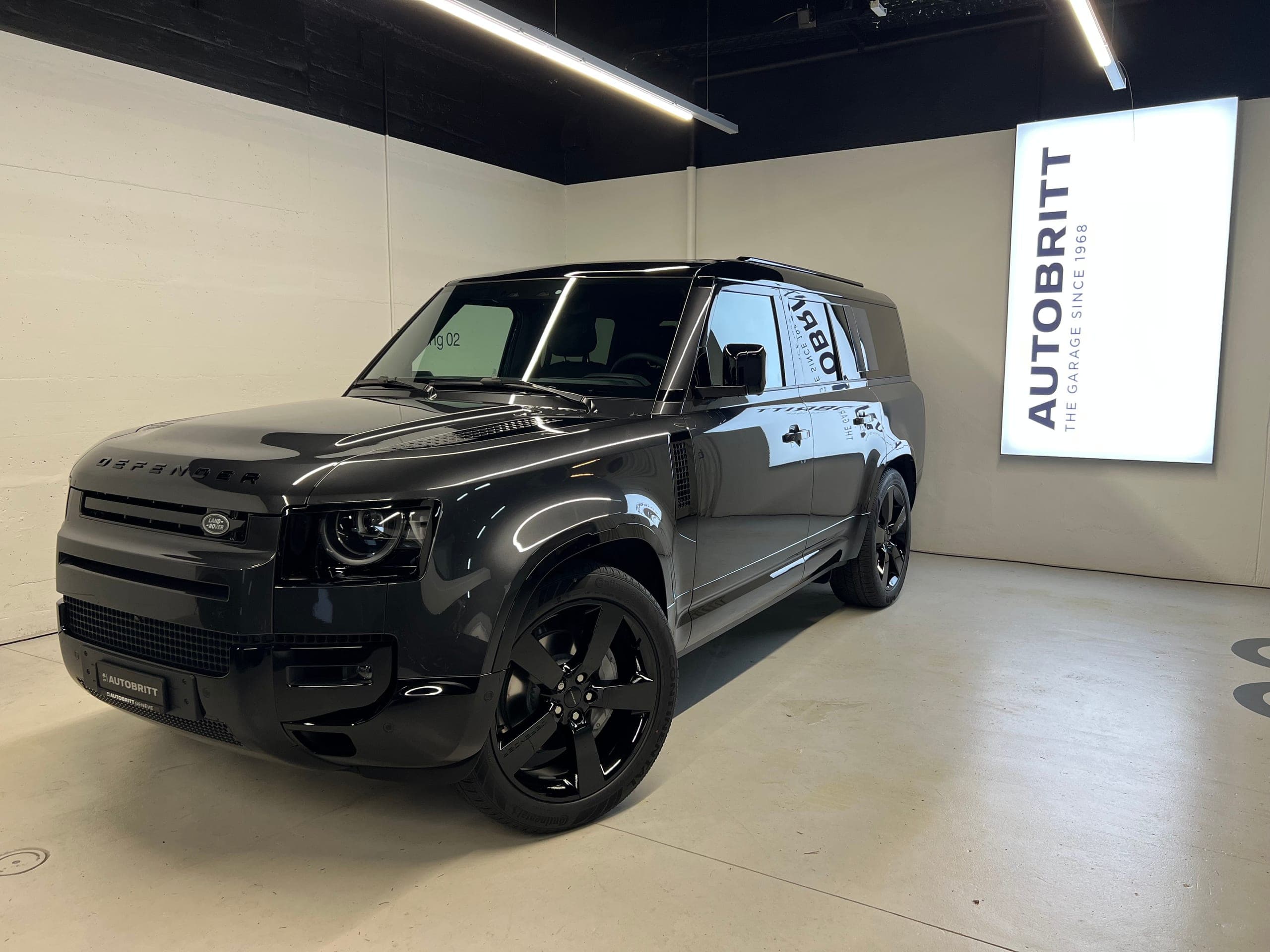 Land Rover Defender LAND ROVER Defender 130 3.0 D I6 350 X-Dynamic HSE