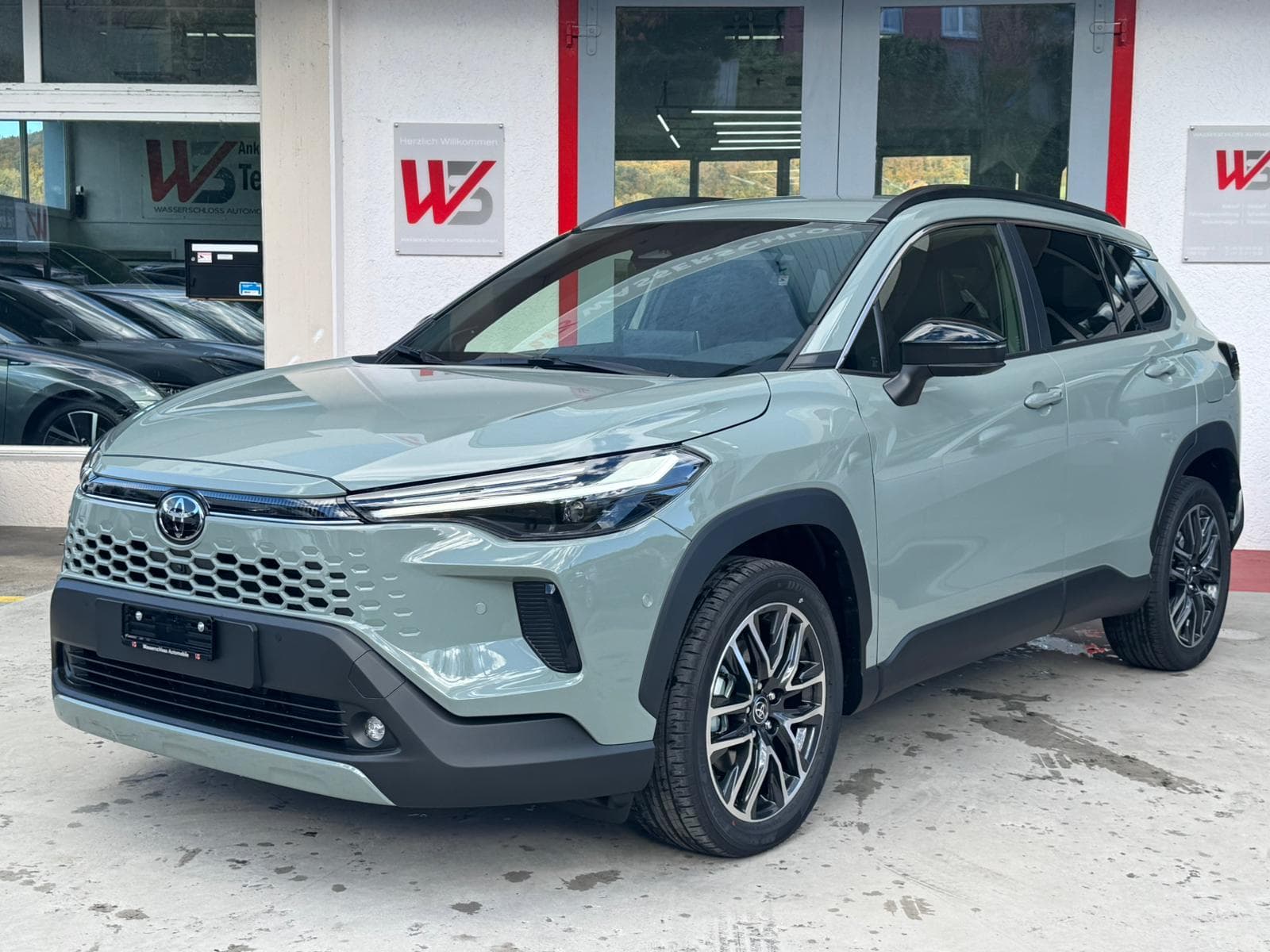 Toyota Corolla Cross TOYOTA Corolla Cross 2.0 4WD Premium e-CVT