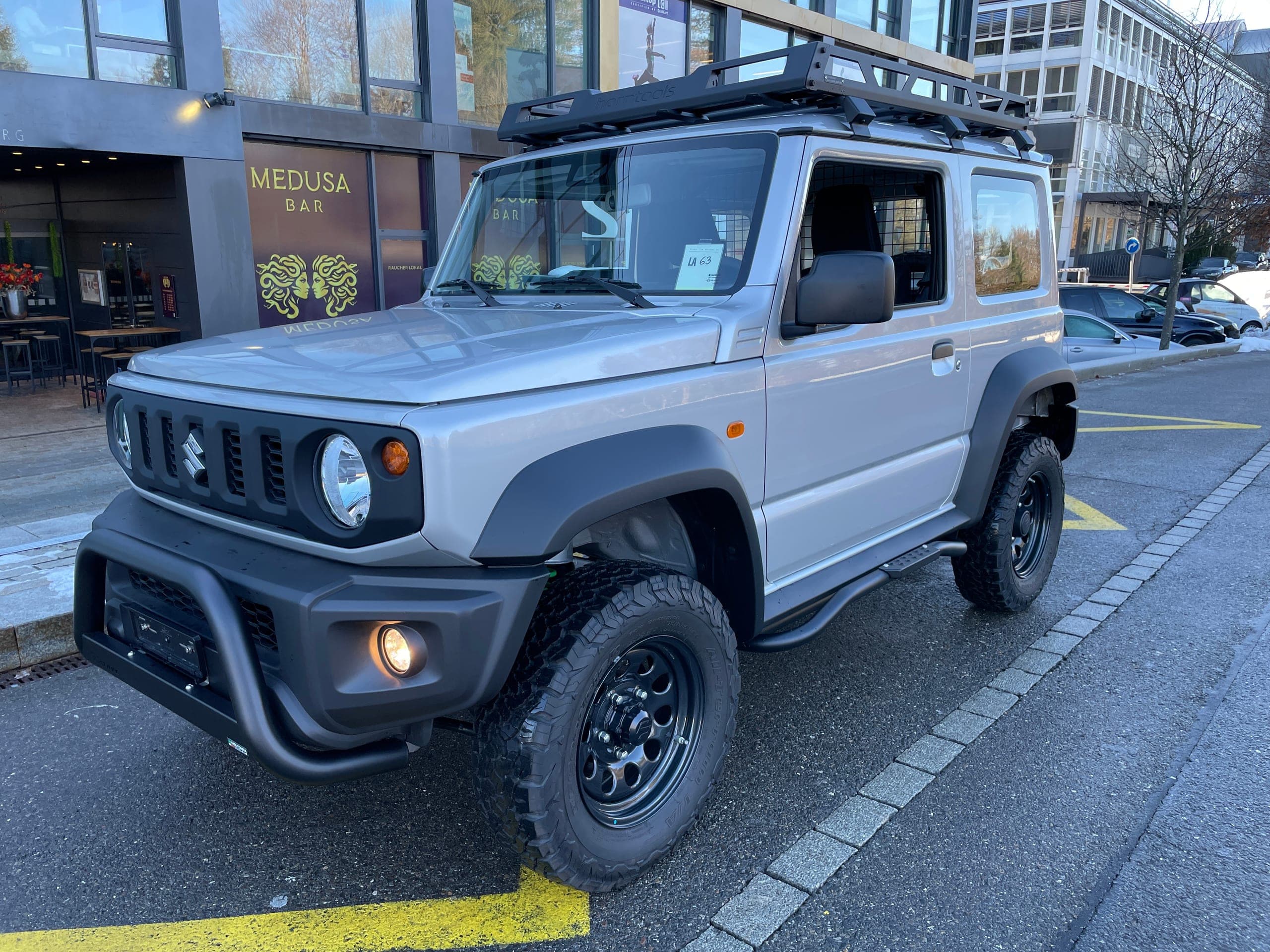 Suzuki Jimny SUZUKI Jimny 1.5 Compact+ 4x4