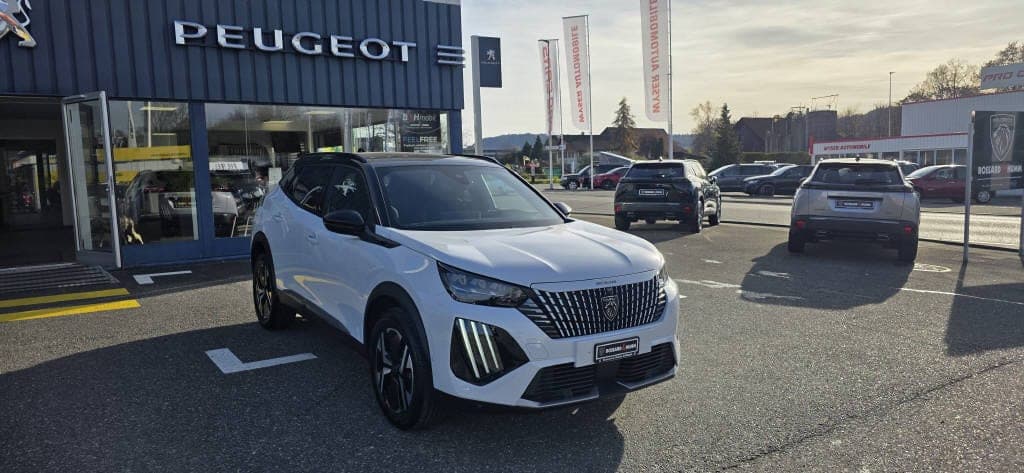 Peugeot 2008 PEUGEOT 2008 1.2 PureTech 130 GT
