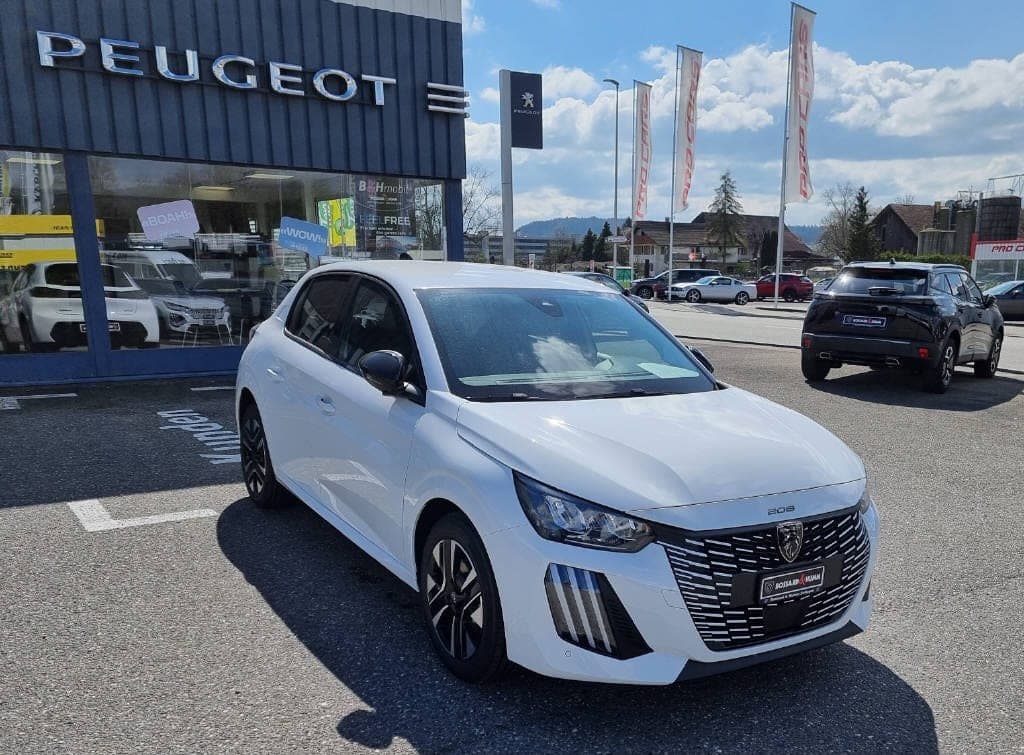 Peugeot 208 PEUGEOT 208 1.2 Hybrid Allure Premium