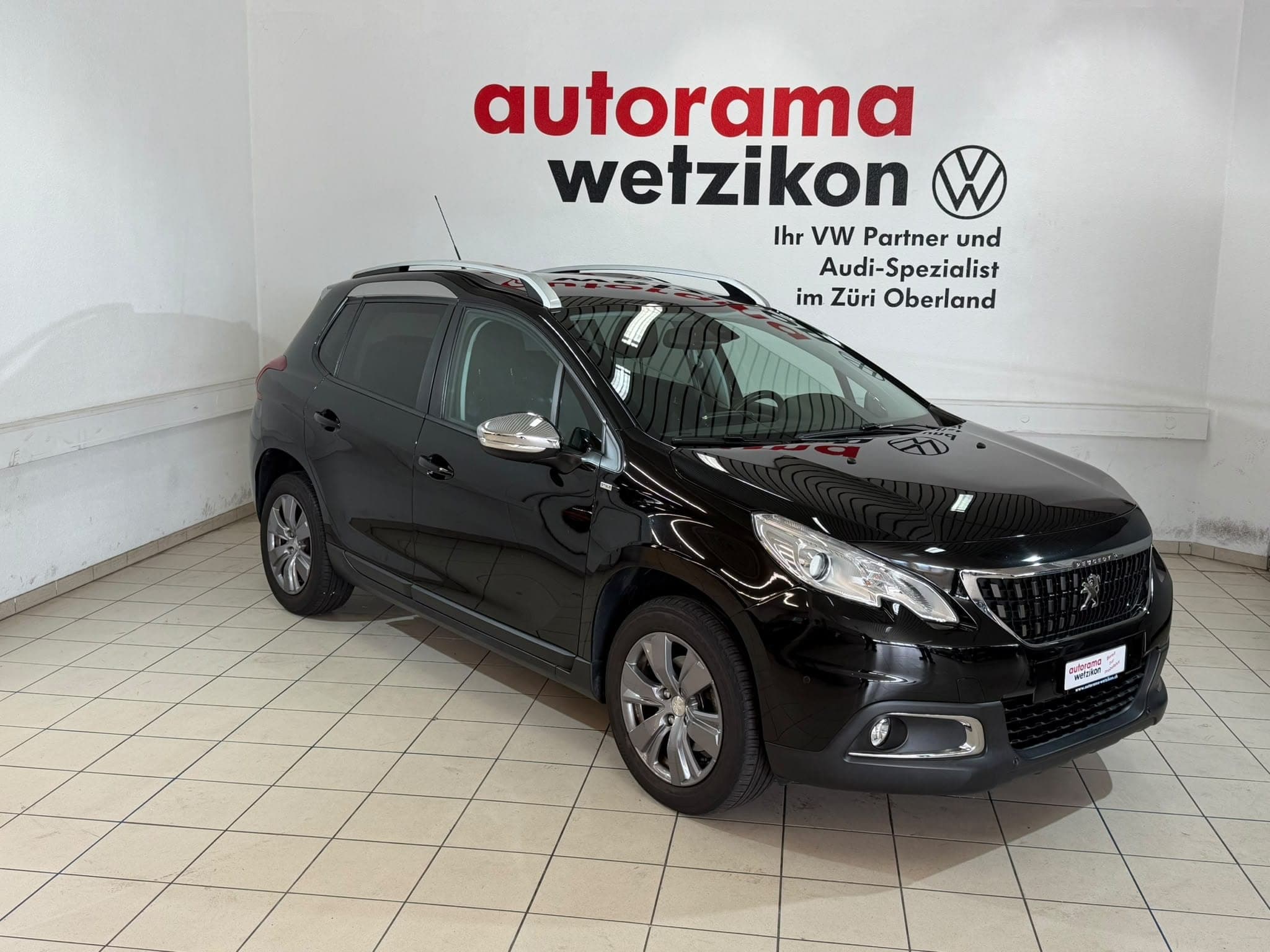 Peugeot 2008 PEUGEOT 2008 1.2 PureTech Style EAT6