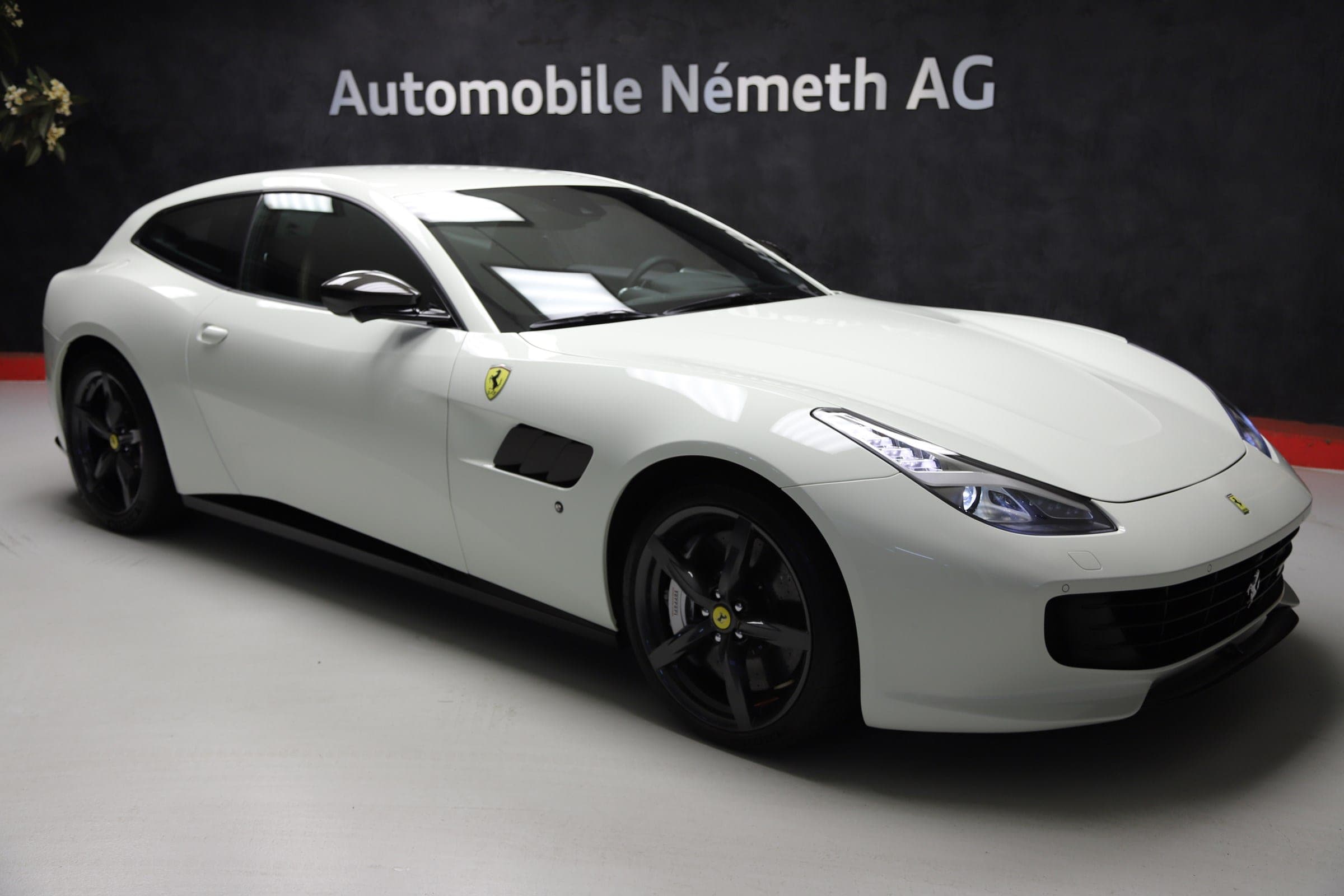 Ferrari GTC4Lusso T FERRARI GTC 4 Lusso T
